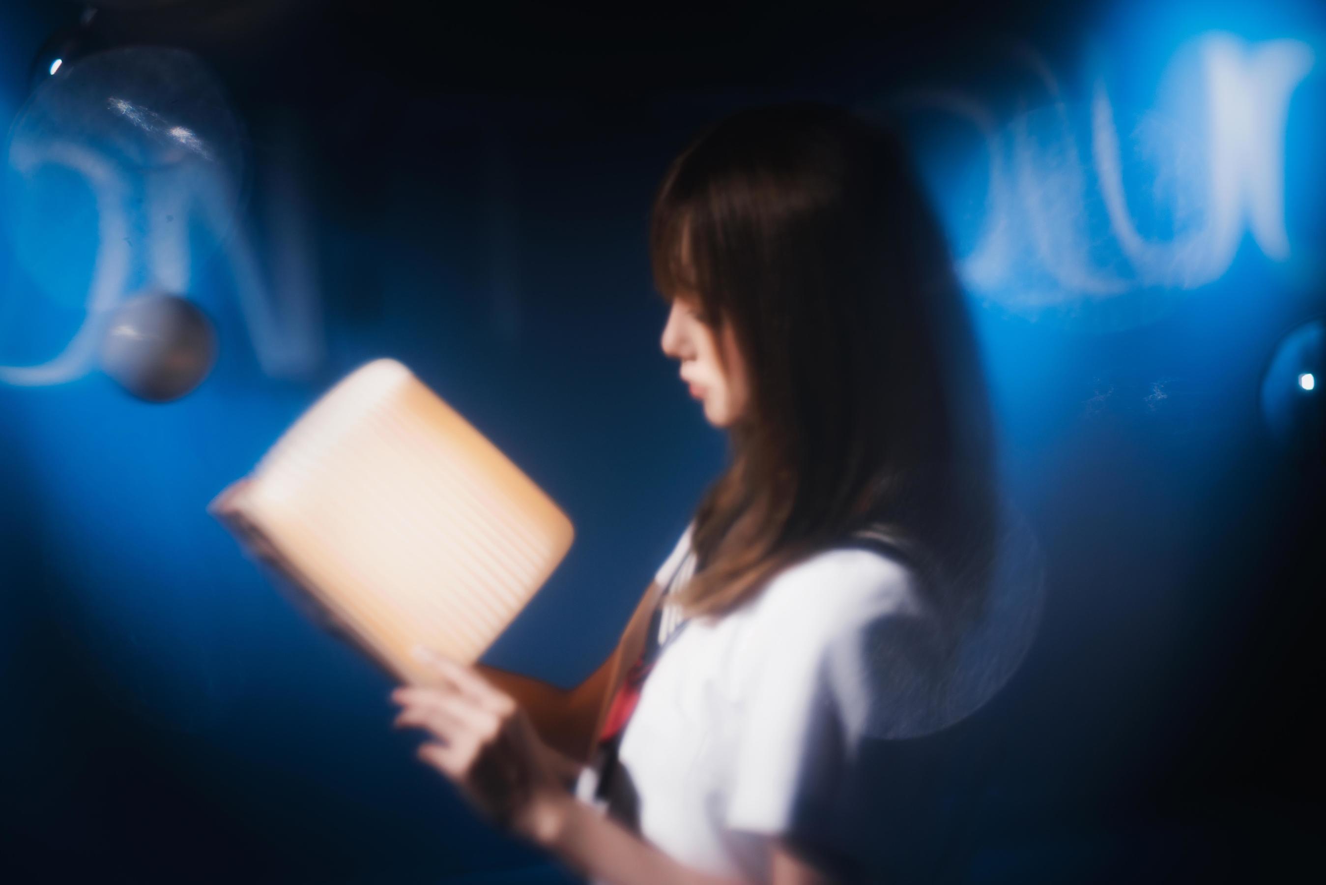 动漫博主Kitaro_绮太郎 – 十分之七的蓝 [25P] - 秀人网免费无水印在线套图写真