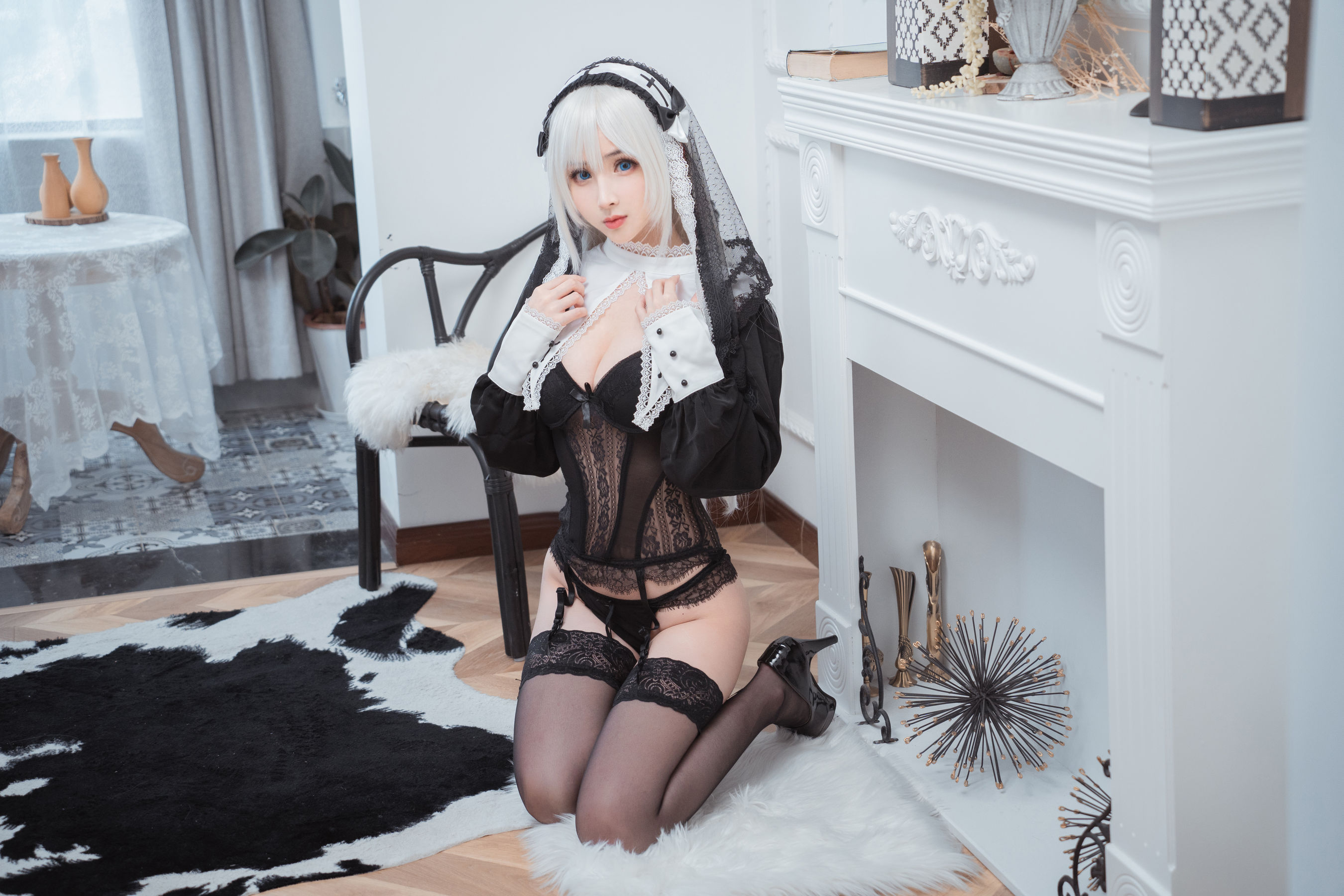 COS福利rioko凉凉子 – 兼职是修女的兔子小姐 [30P] - 秀人网免费无水印在线套图写真