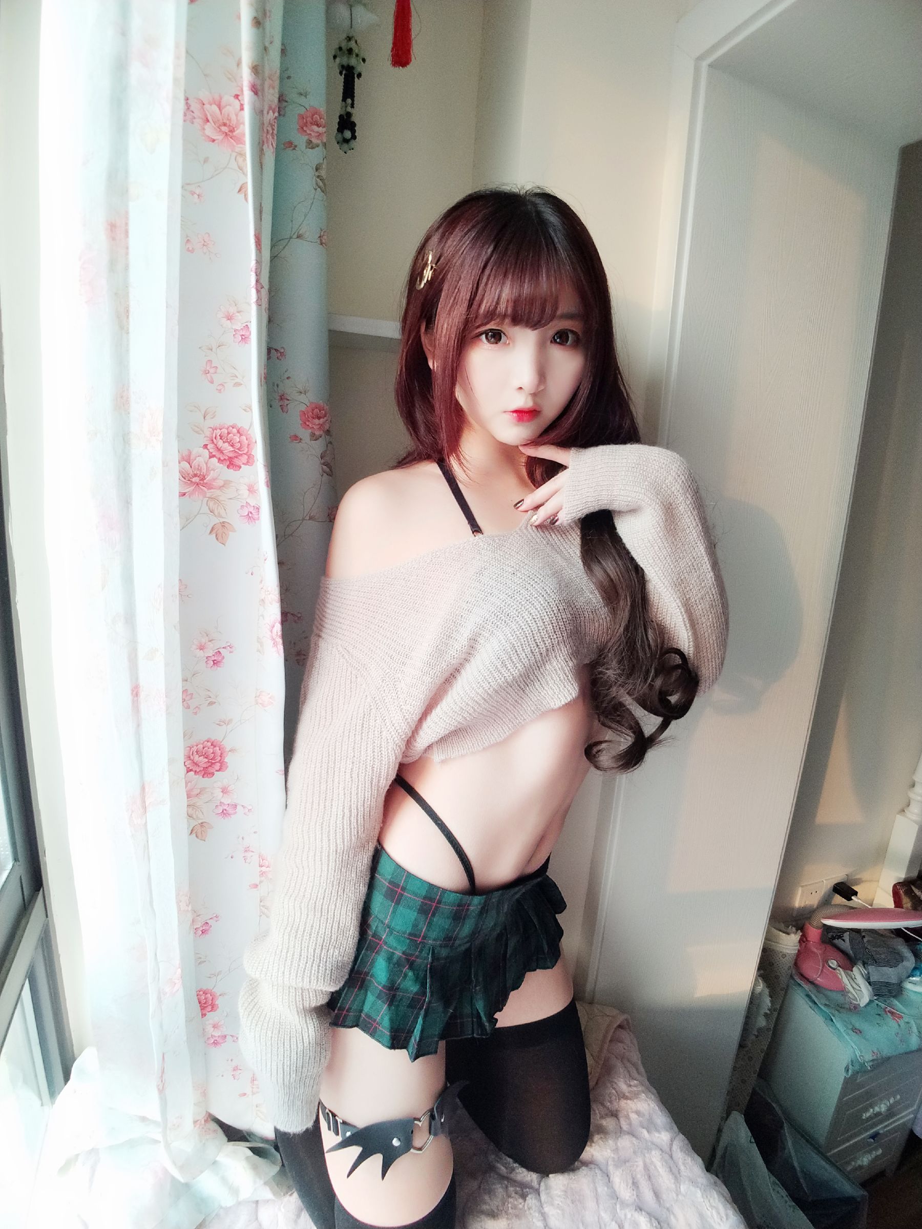 [Cosplay写真] 二次元美女古川kagura – 性感毛衣 [40P] - 秀人网免费无水印在线套图写真