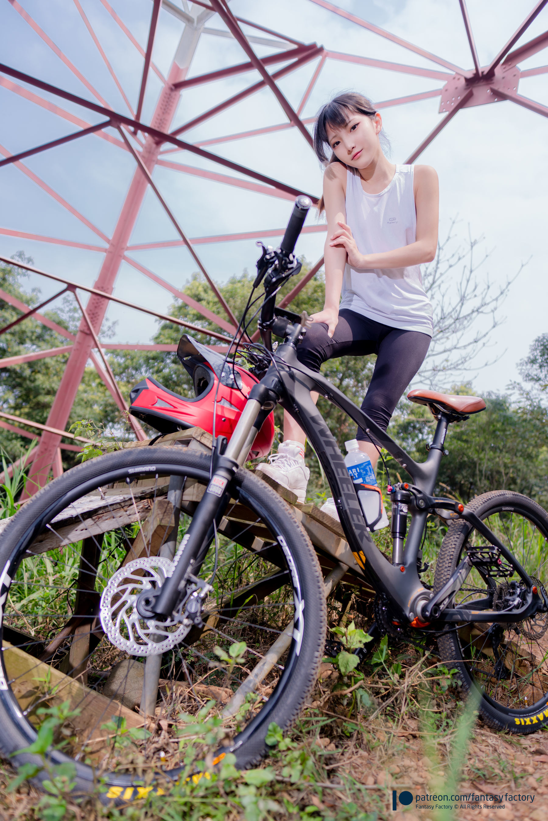 [Fantasy Factory] 小丁Cosplay – 单车少女 黑胶 情趣网衫 [110P] - 秀人网免费无水印在线套图写真