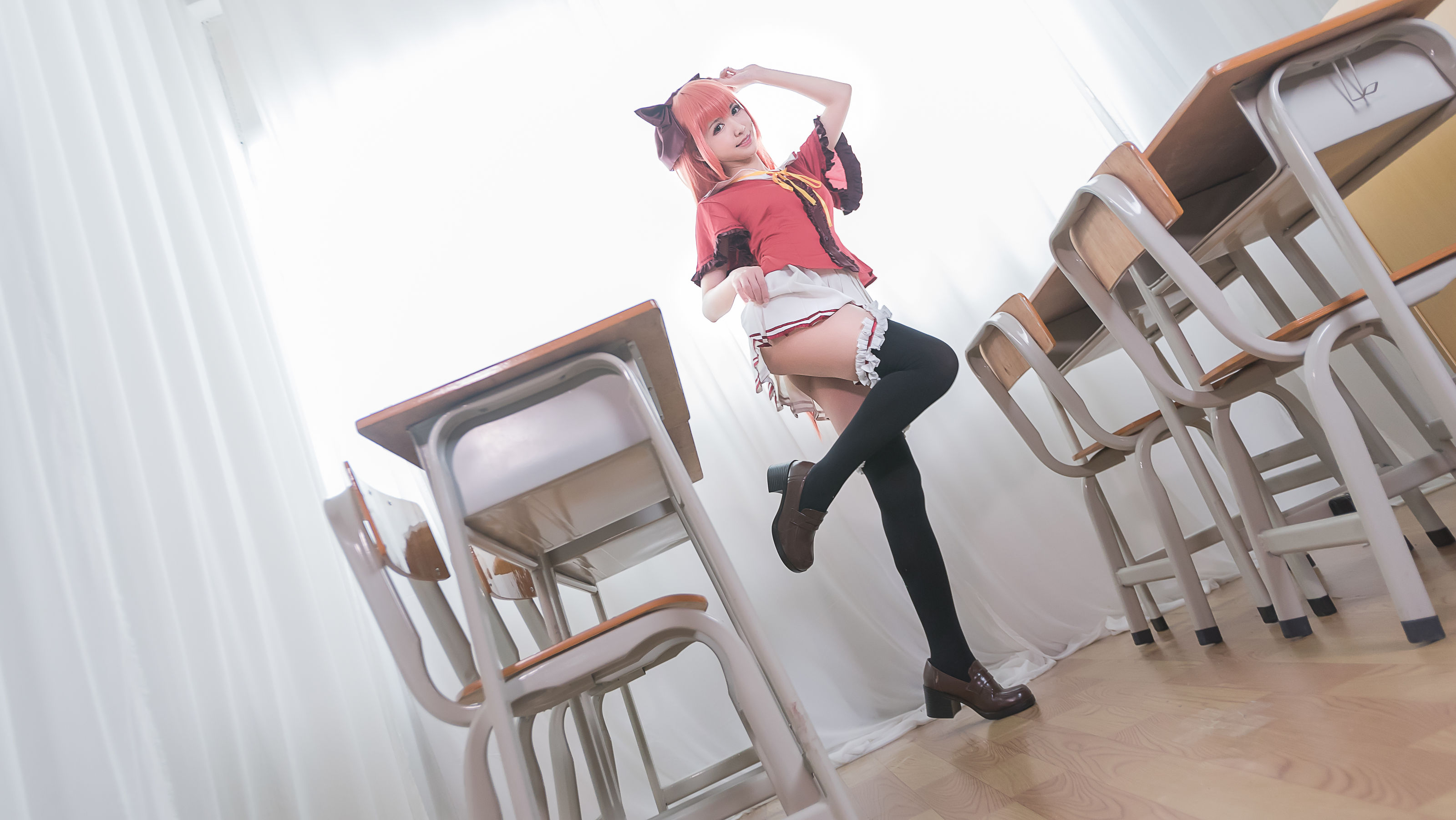 [萝莉COS] 鳗鱼霏儿 – 红发魔女 [20P] - 秀人网免费无水印在线套图写真