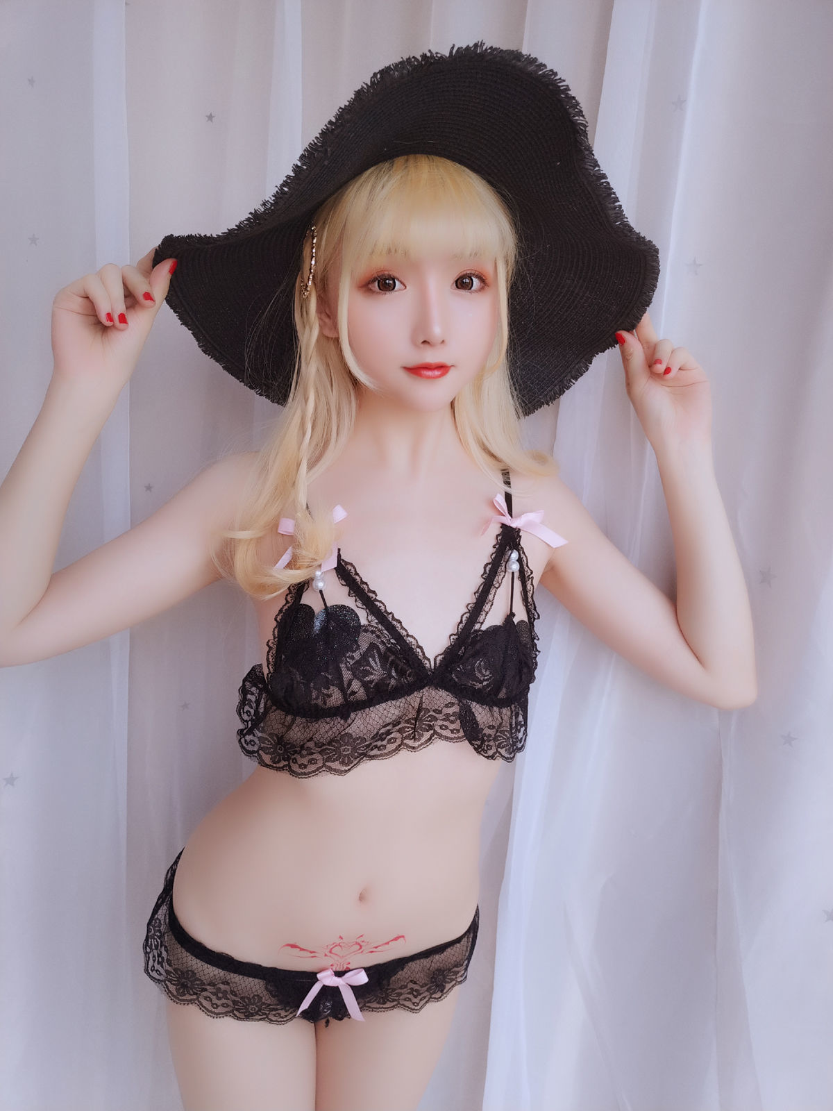 [萝莉COS] 星之迟迟 VOL.06 假日快乐包 [62P] - 秀人网免费无水印在线套图写真