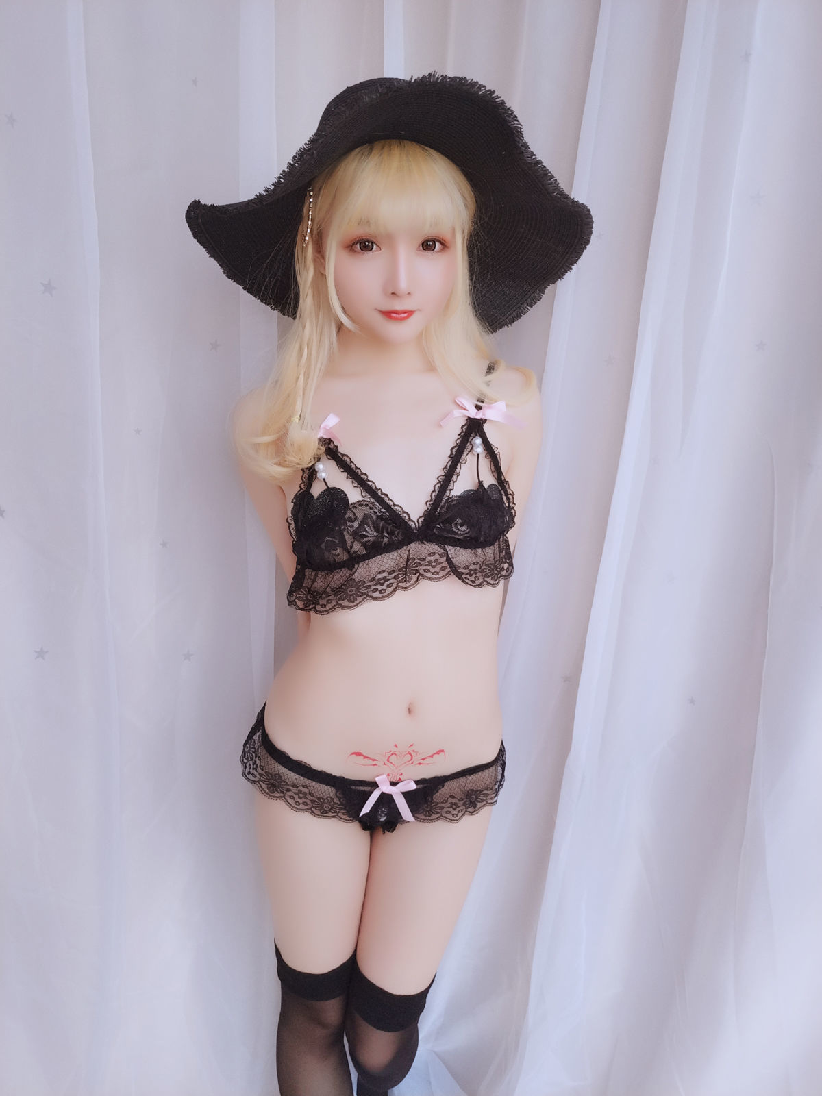 [萝莉COS] 星之迟迟 VOL.06 假日快乐包 [62P] - 秀人网免费无水印在线套图写真