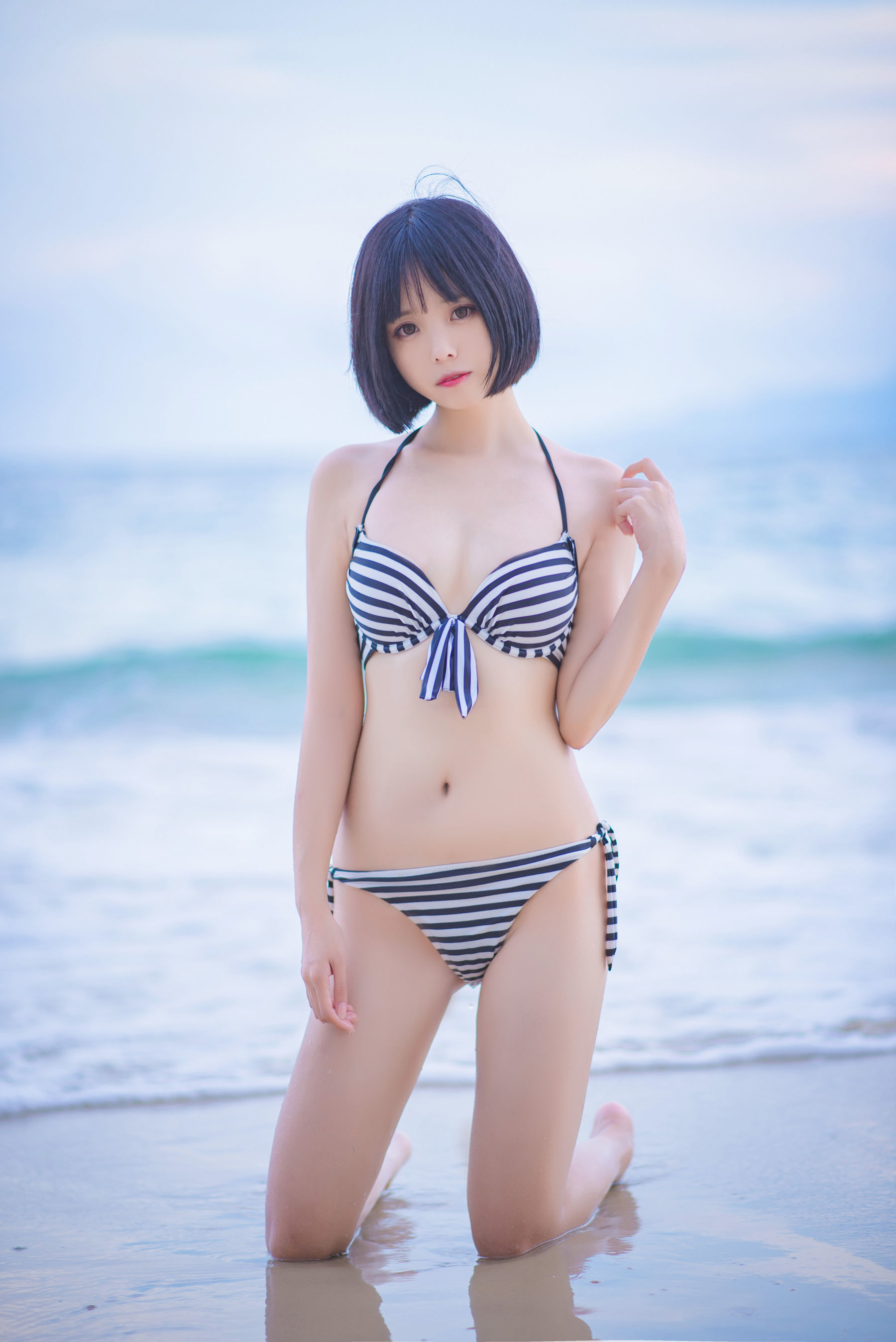 [萝莉COS] 白金Saki – 水着 [27P] - 秀人网免费无水印在线套图写真