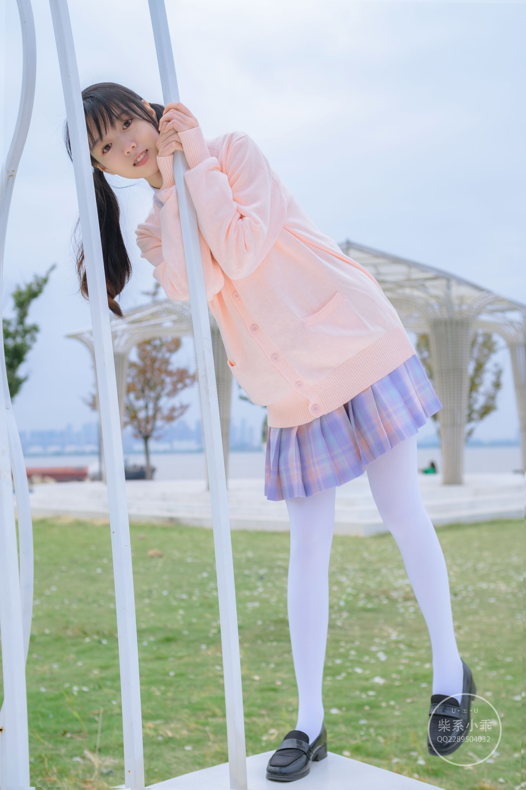 柴系小乖(稚乖画册) – 颓废 [73P] - 秀人网免费无水印在线套图写真