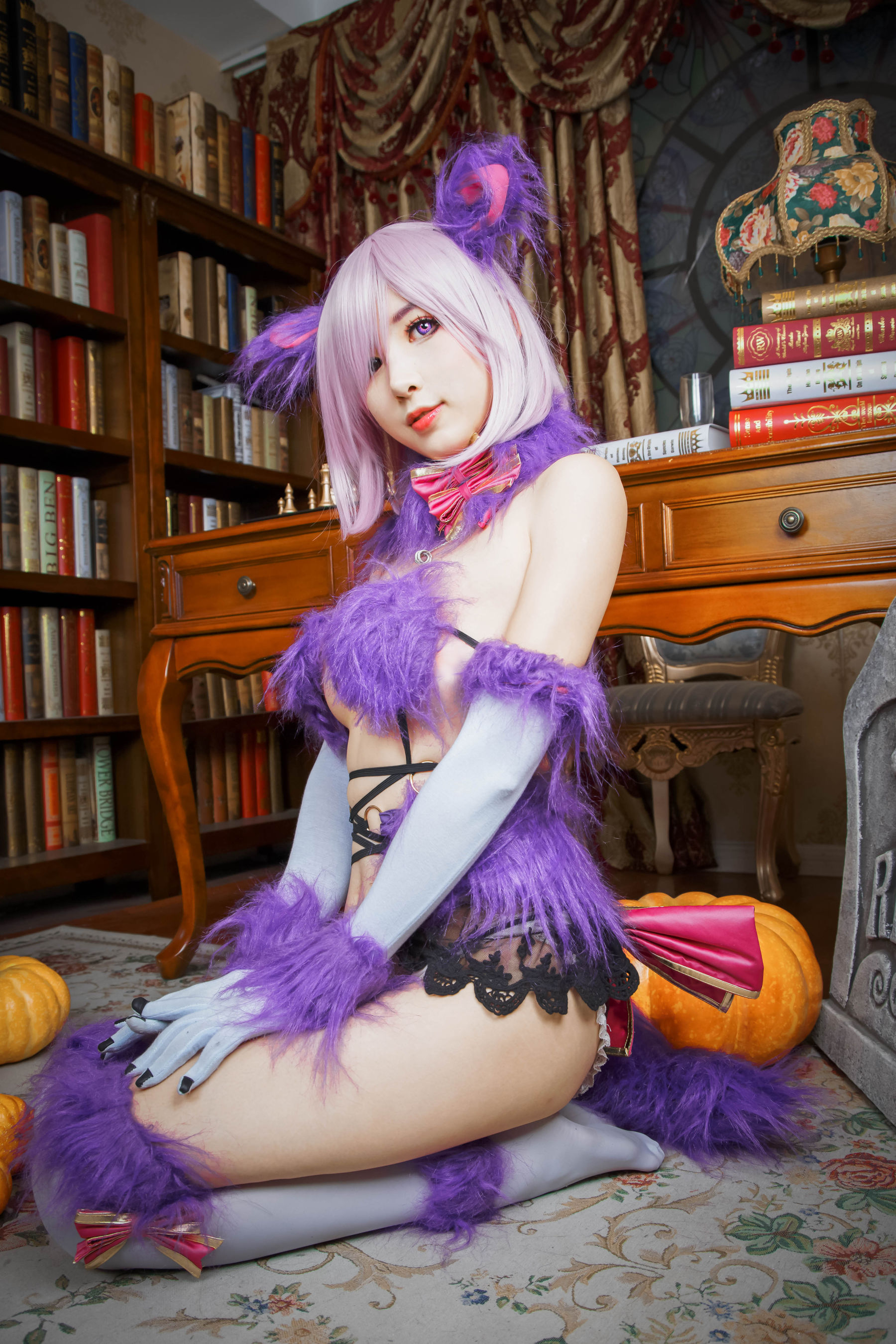 斗鱼主播w黑米粥w – 万圣节 [17P] - 秀人网免费无水印在线套图写真