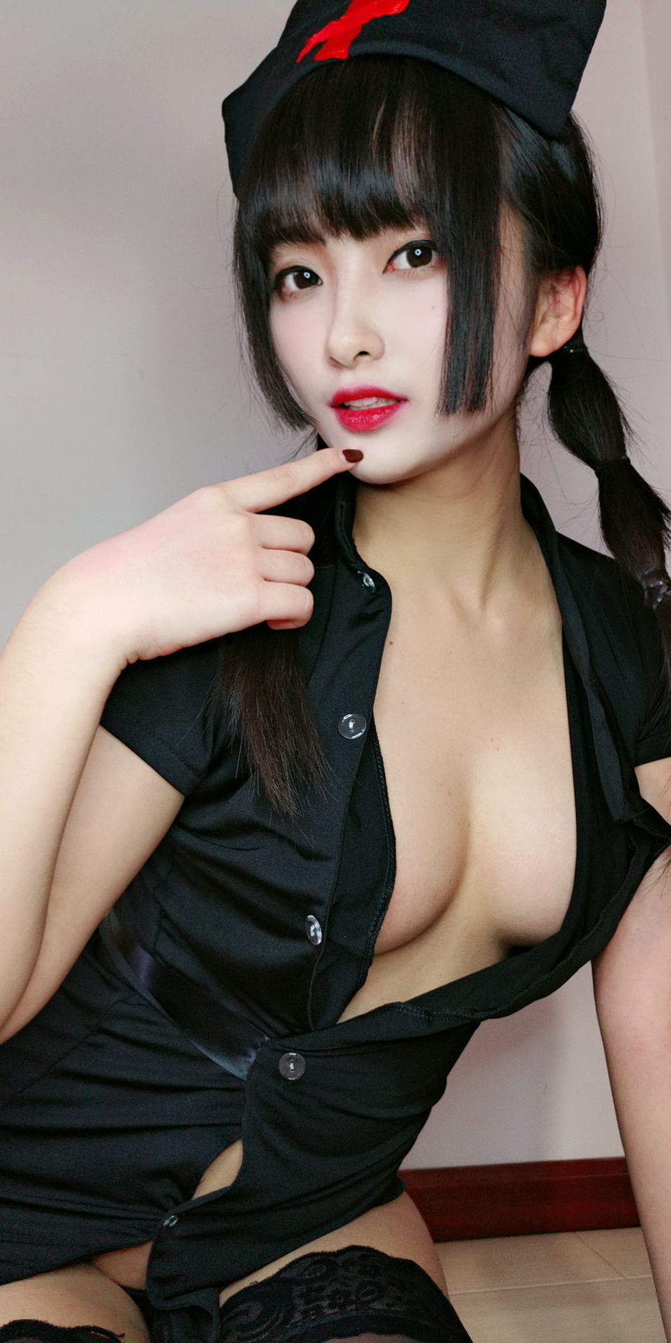 [Cosplay写真] 动漫博主洛璃LoLiSAMA – 情人节小护士 [90P] - 秀人网免费无水印在线套图写真