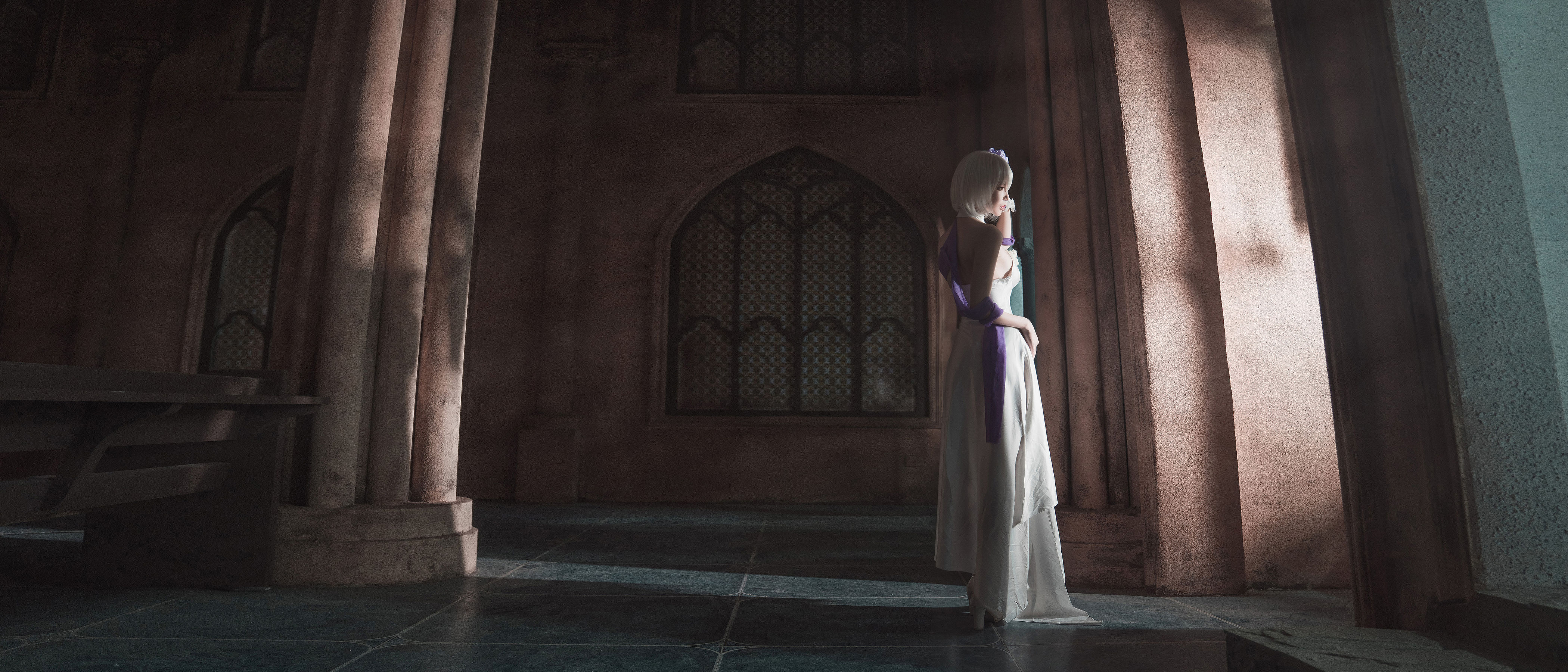 动漫博主爱老师_PhD 天狼星 [18P] - 秀人网免费无水印在线套图写真