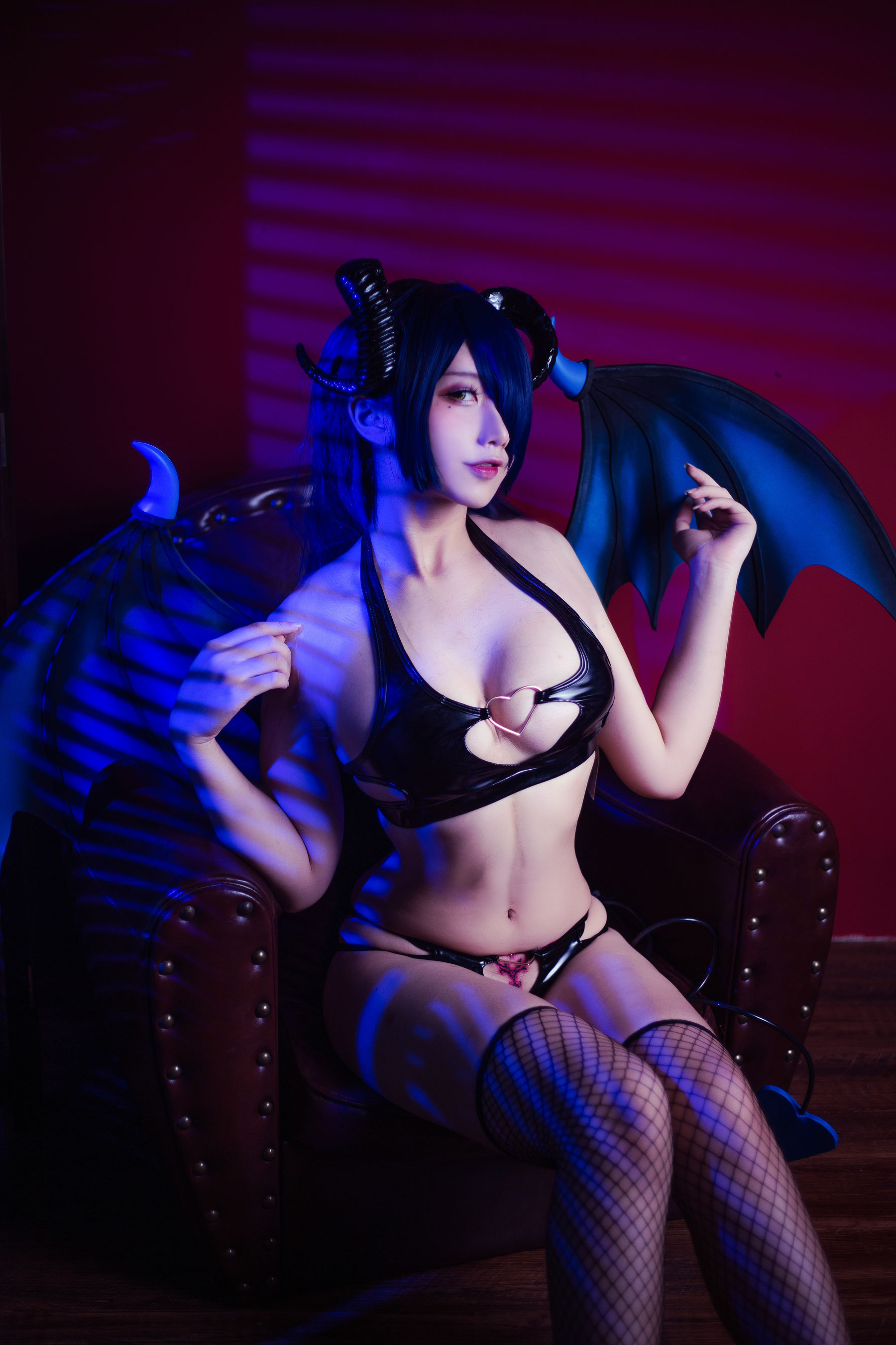 动漫博主九曲Jean – 小恶魔 [40P] - 秀人网免费无水印在线套图写真