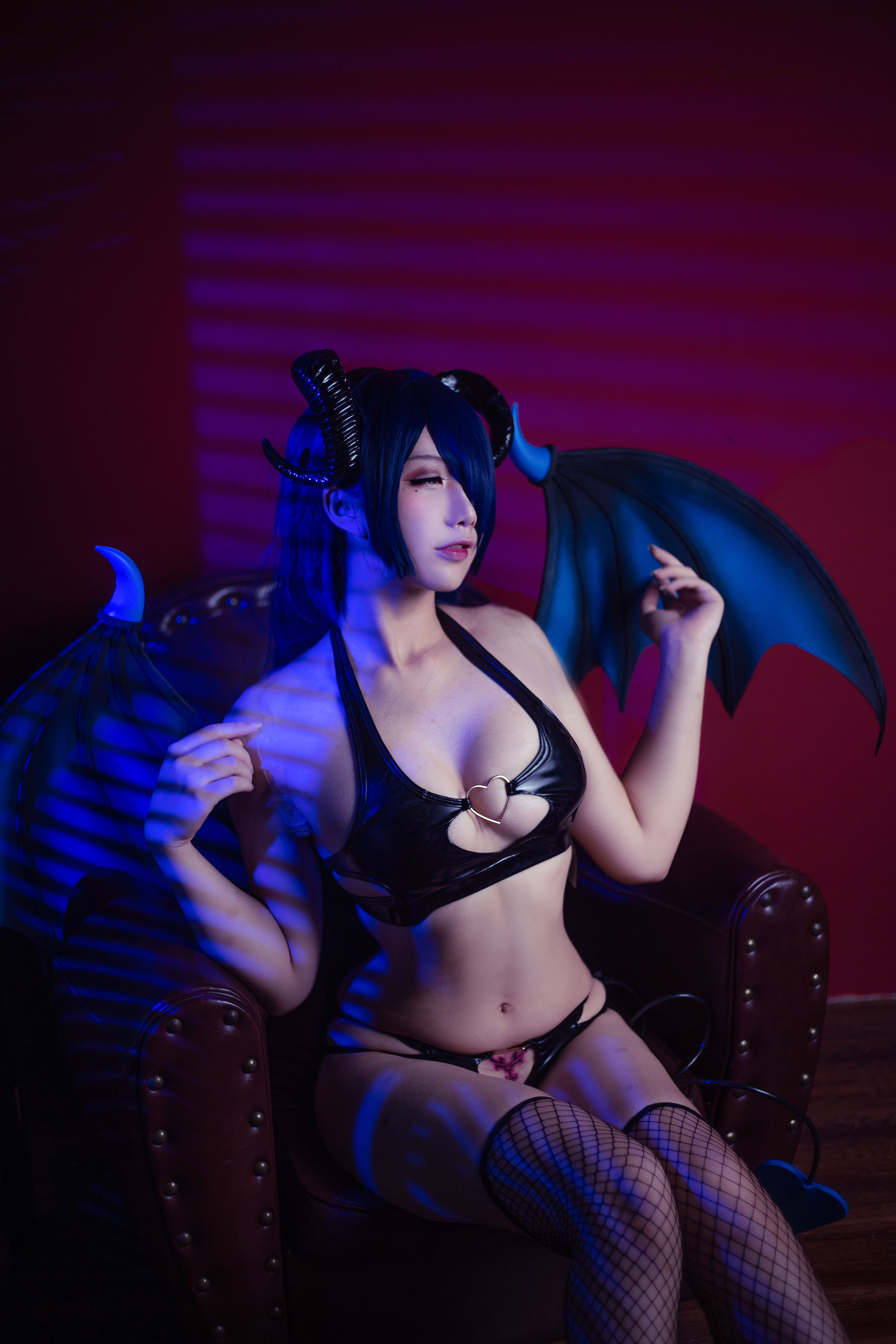 动漫博主九曲Jean – 小恶魔 [40P] - 秀人网免费无水印在线套图写真