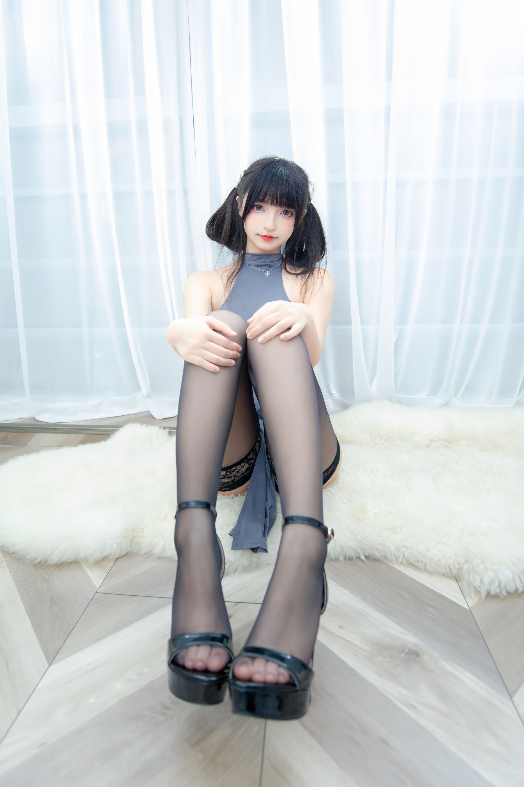 萝莉神楽板真冬 之华灯初上 [75P] - 秀人网免费无水印在线套图写真