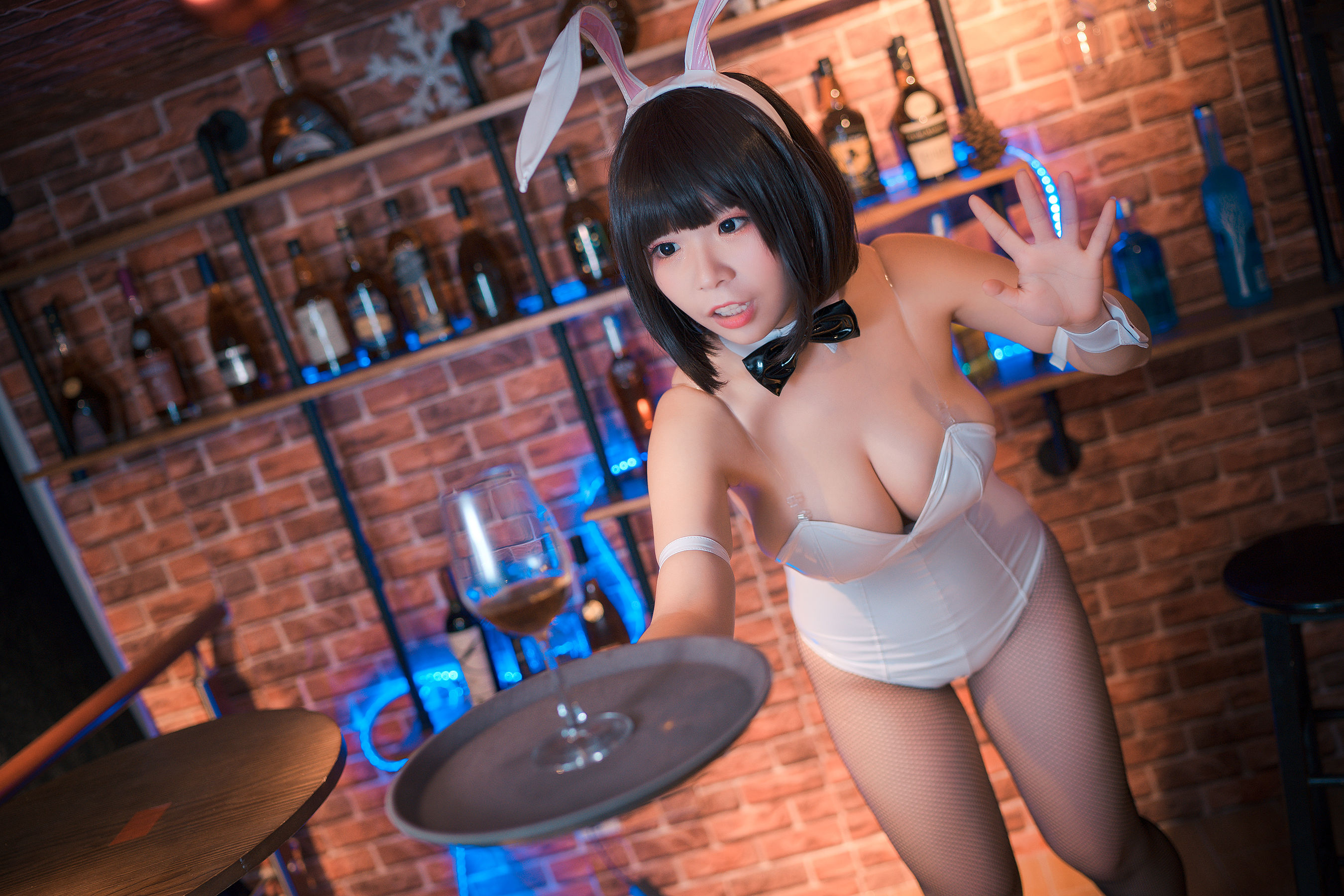 自闭颜球球(无颜小天使wy) – 加藤惠 [25P] - 秀人网免费无水印在线套图写真