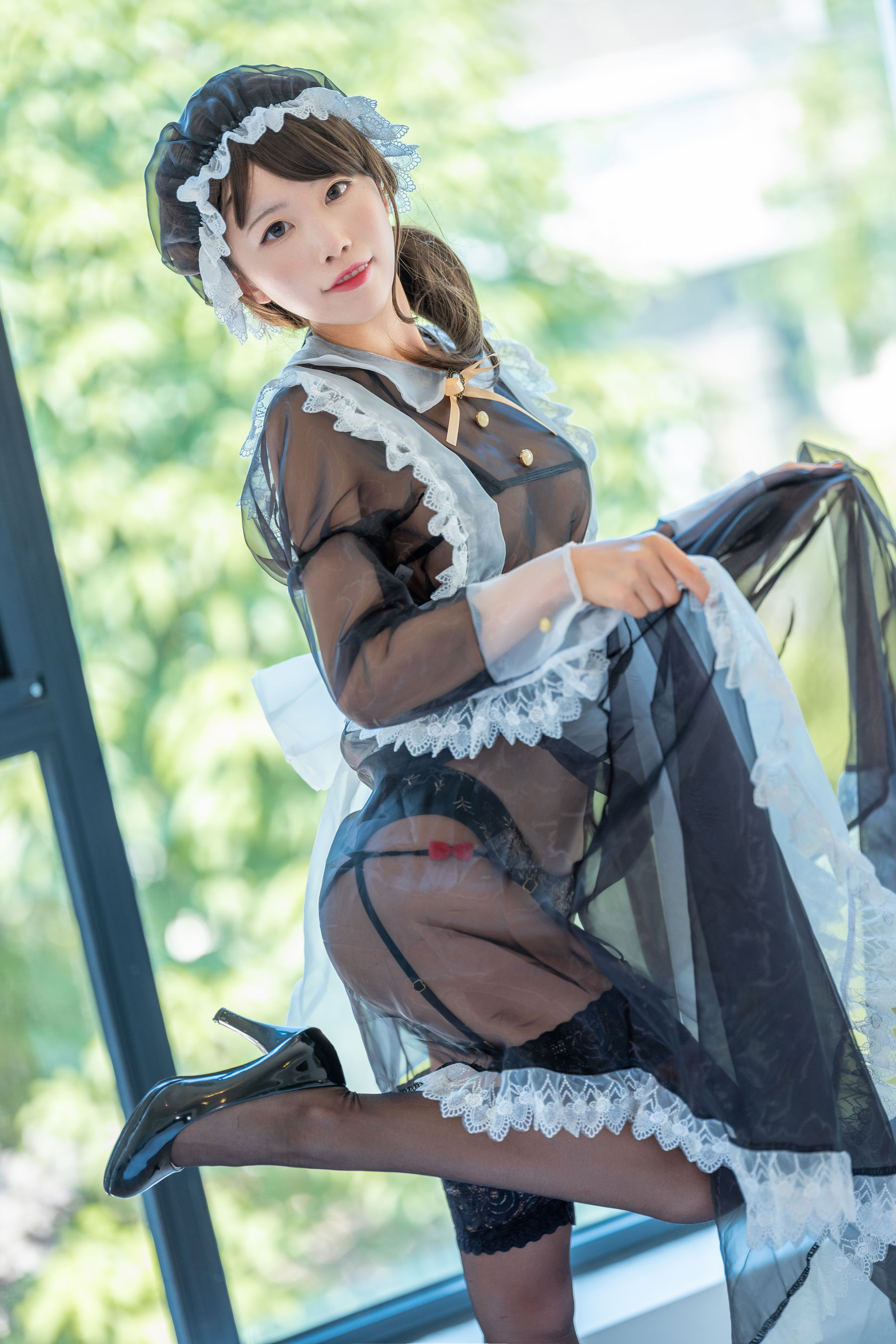 动漫博主水淼aqua – 透明女仆 [13P] - 秀人网免费无水印在线套图写真