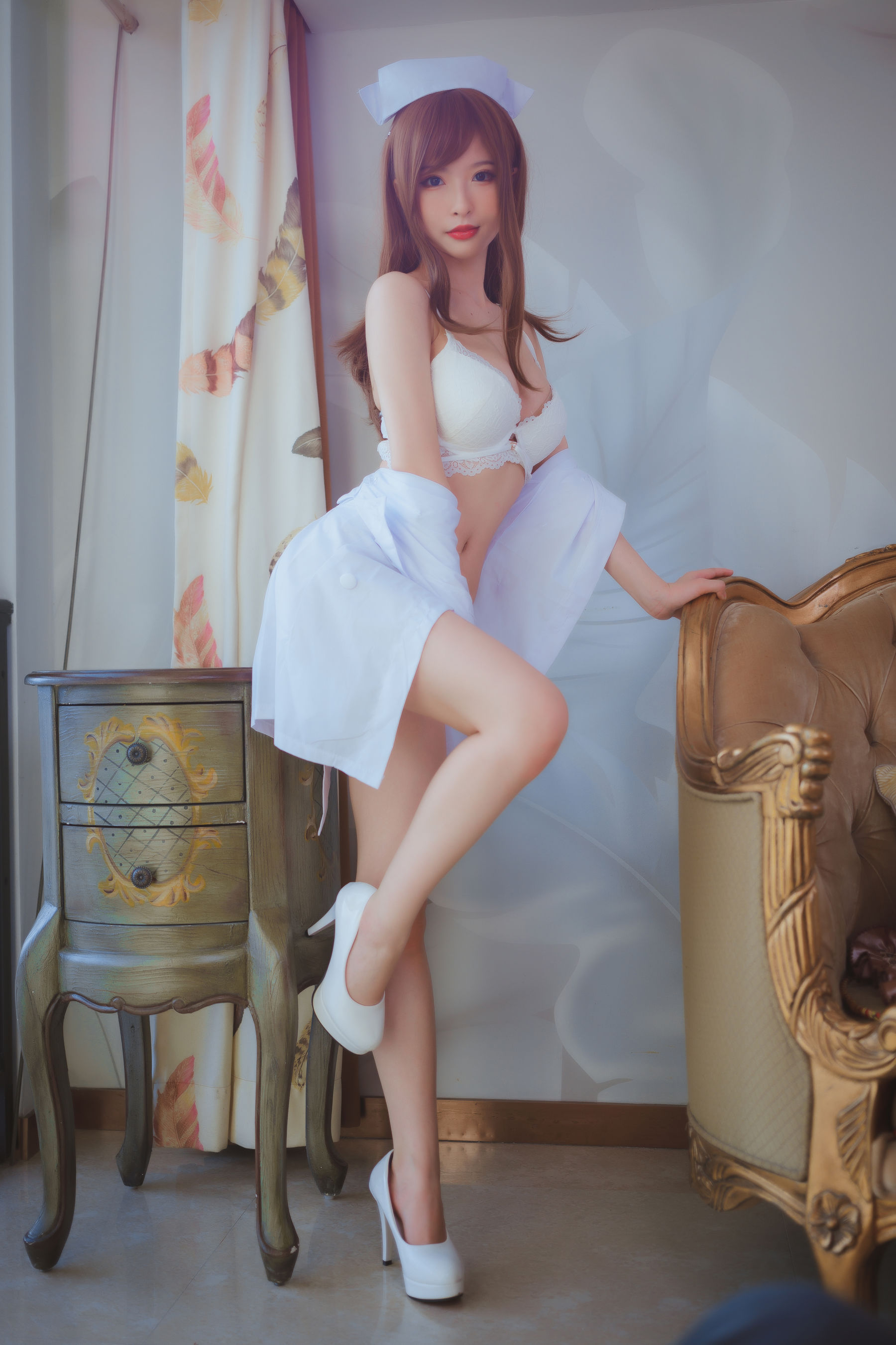 尤物清水由乃 – 家庭护士 [77P] - 秀人网免费无水印在线套图写真