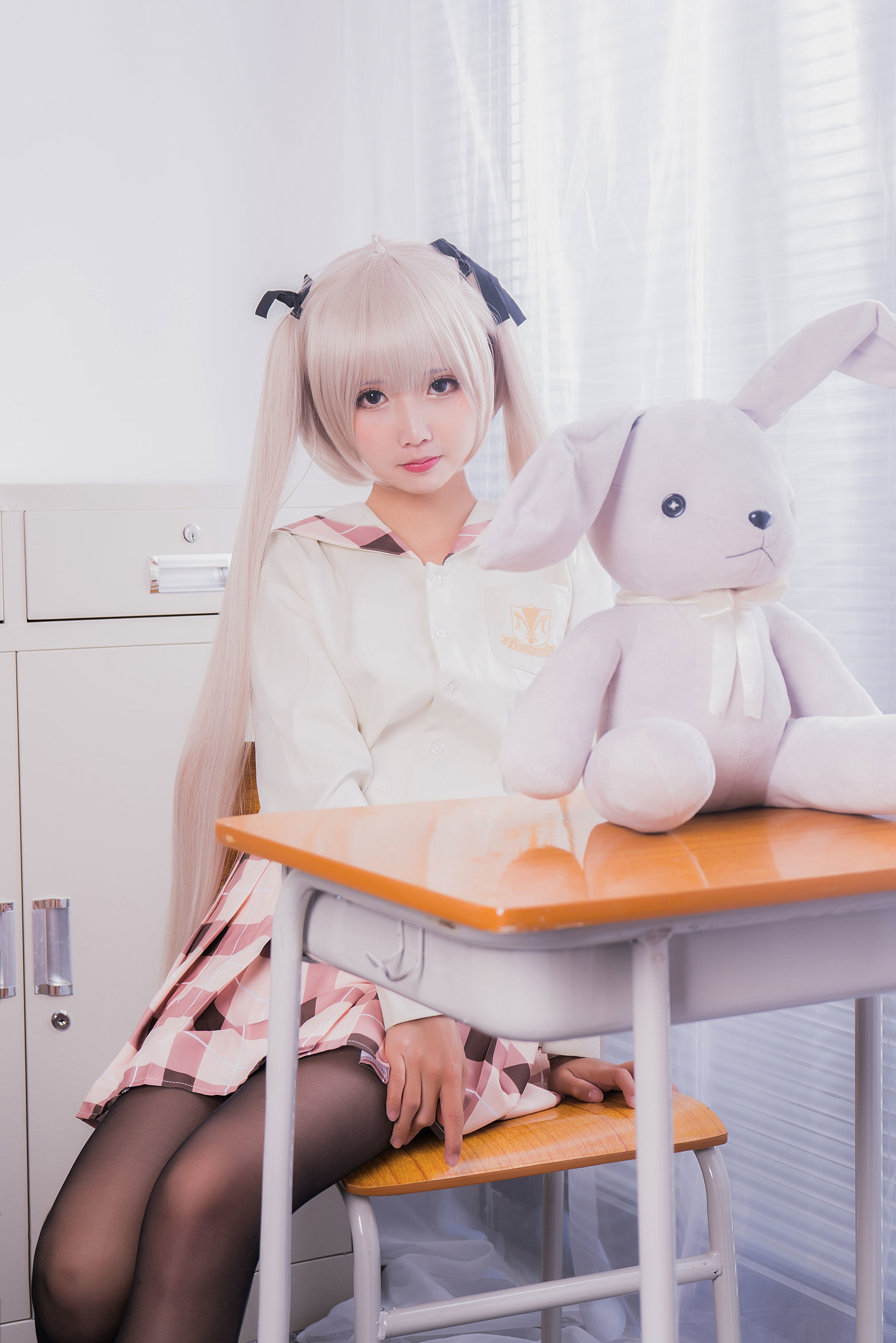 [萝莉COS] 面饼仙儿 – 黑丝穹妹 [48P] - 秀人网免费无水印在线套图写真