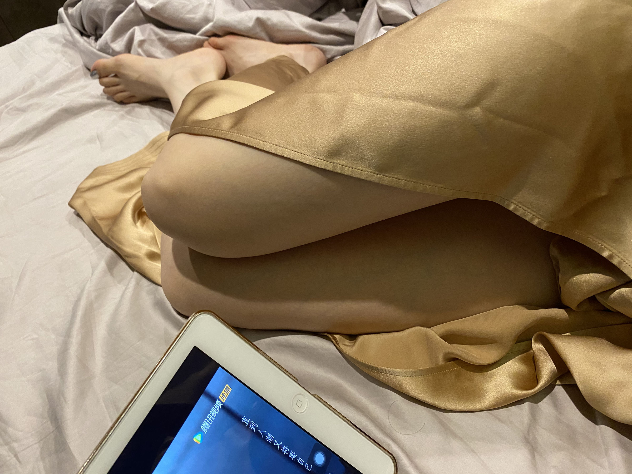 丝足博主麋鹿_Monroe 2020.08.21 完美配合 [46P] - 秀人网免费无水印在线套图写真