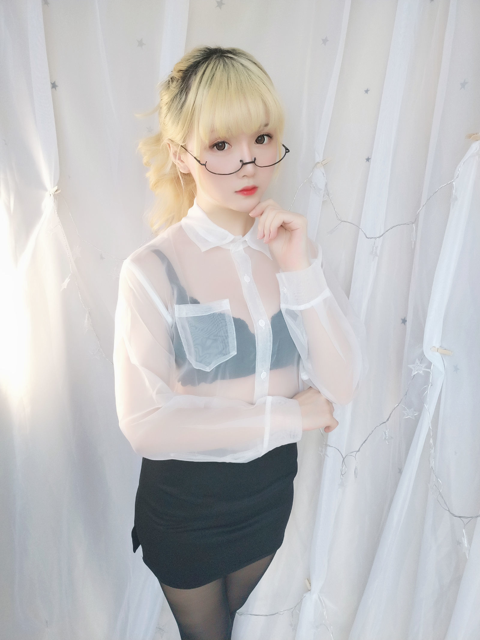 [萝莉COS] 星之迟迟 VOL.11 今晚加班包 [58P] - 秀人网免费无水印在线套图写真