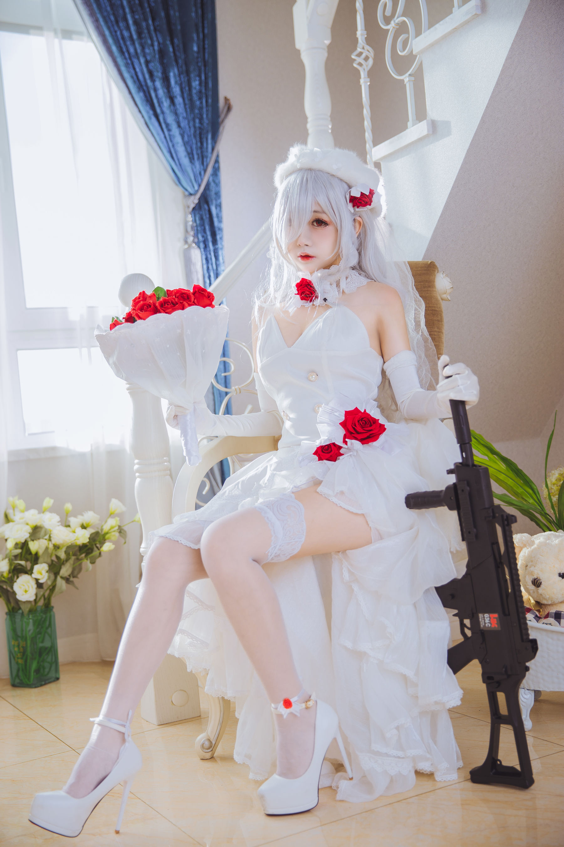 Cosplay日奈娇 g36c 礼服 [40P] - 秀人网免费无水印在线套图写真