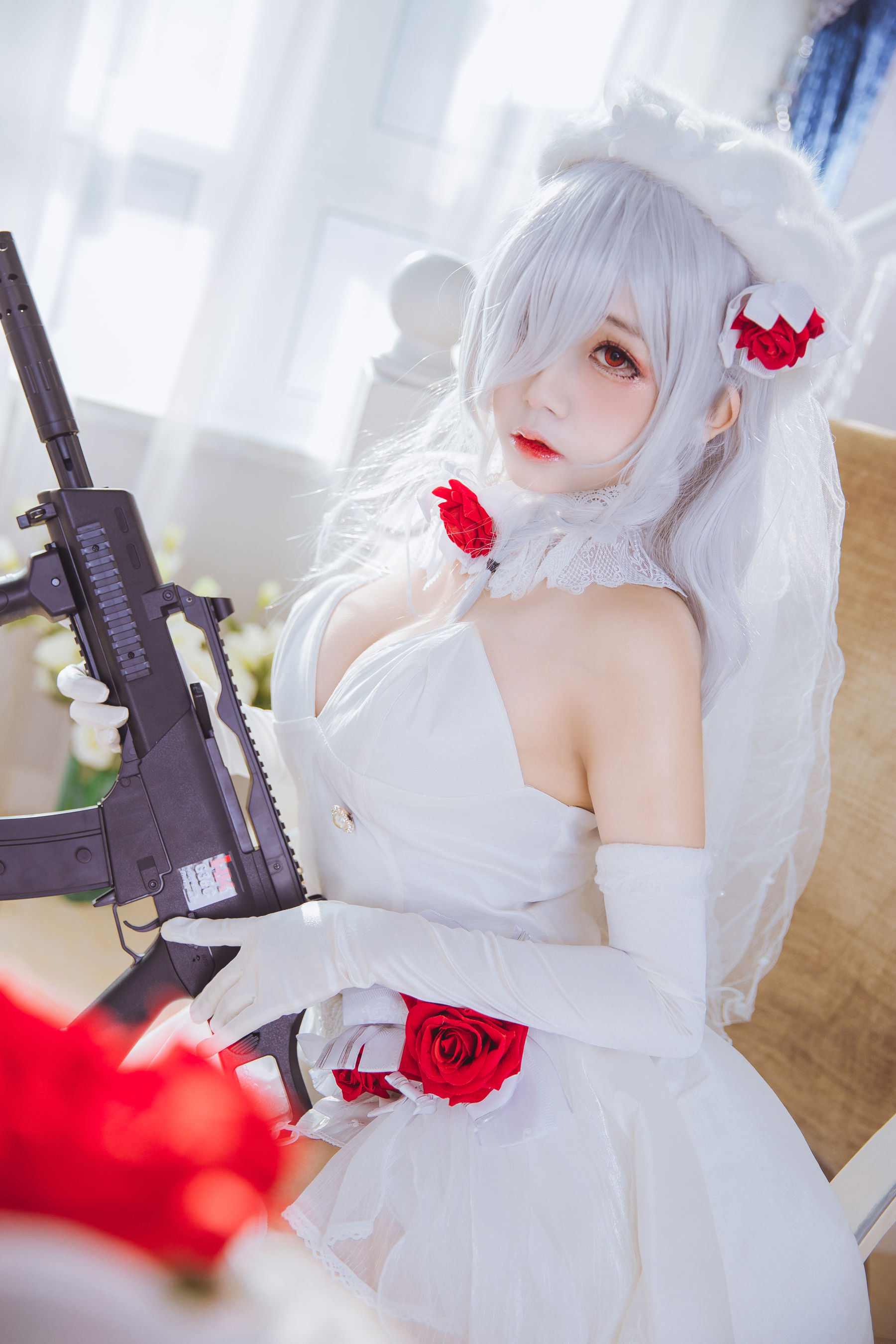 Cosplay日奈娇 g36c 礼服 [40P] - 秀人网免费无水印在线套图写真