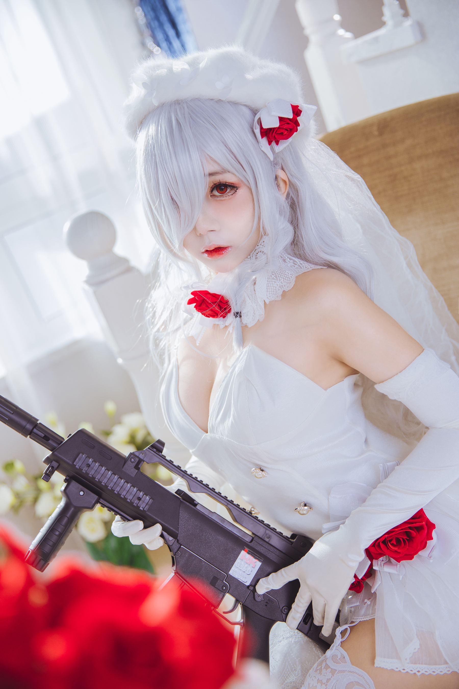 Cosplay日奈娇 g36c 礼服 [40P] - 秀人网免费无水印在线套图写真