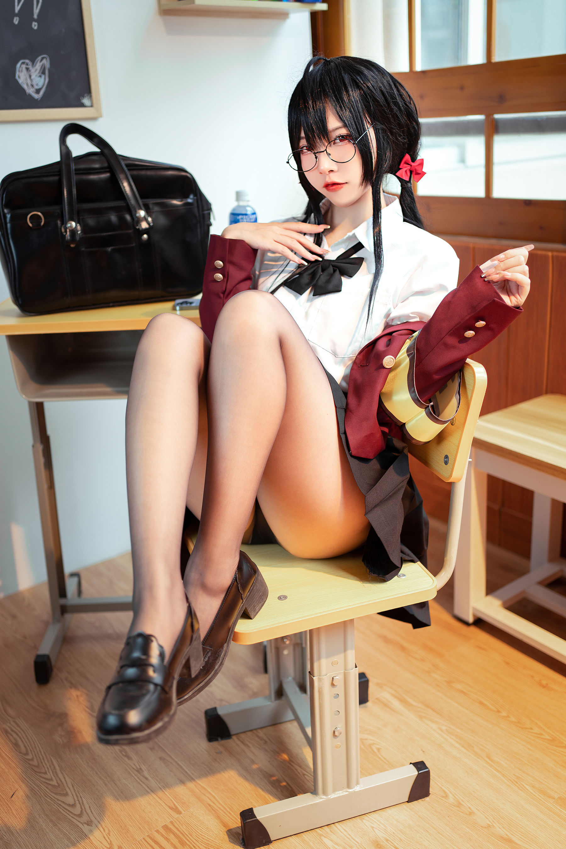 人气Coser二佐Nisa – 碧蓝大凤JK [21P] - 秀人网免费无水印在线套图写真