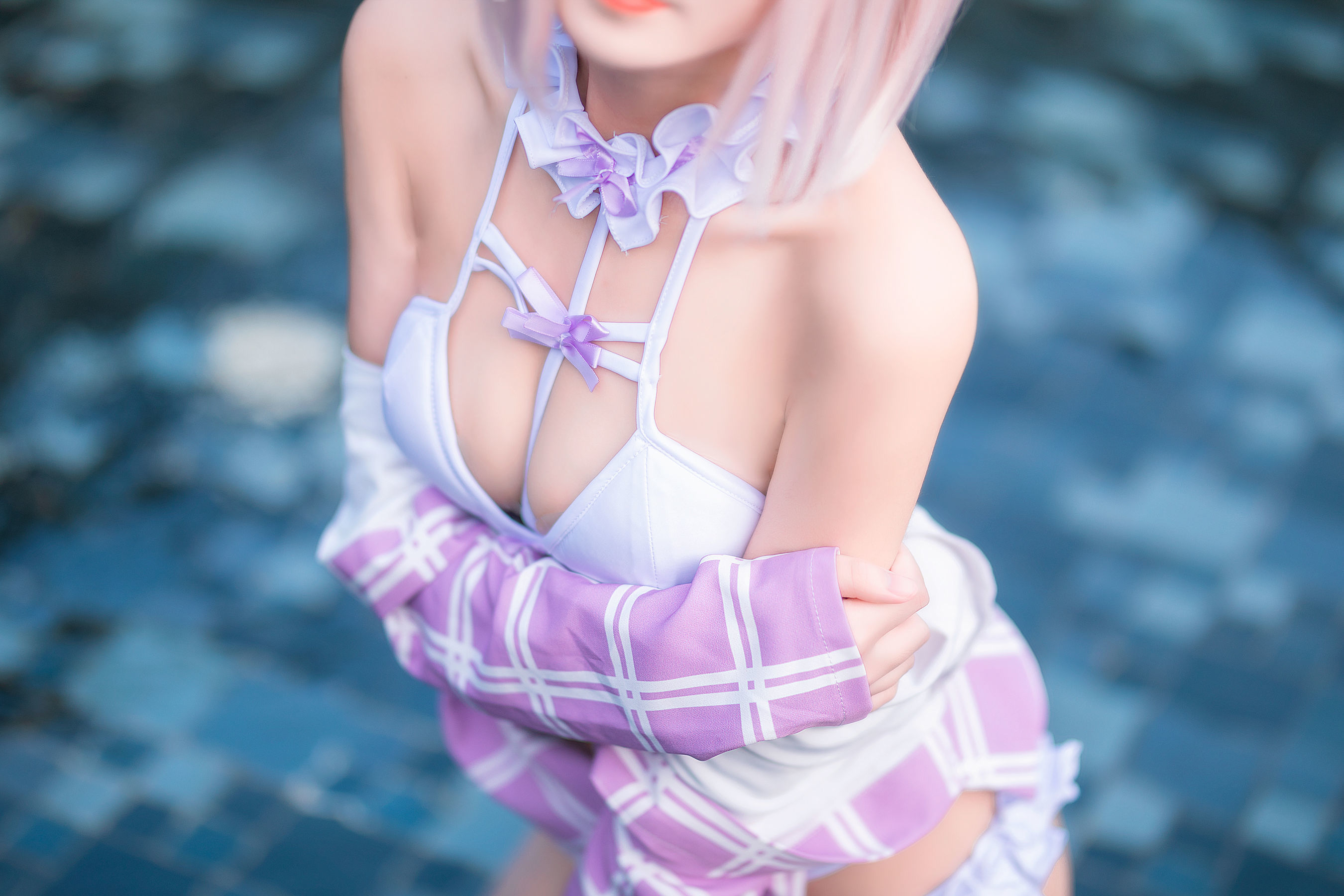 微博妹子三度_69 玛修泳装 [41P] - 秀人网免费无水印在线套图写真