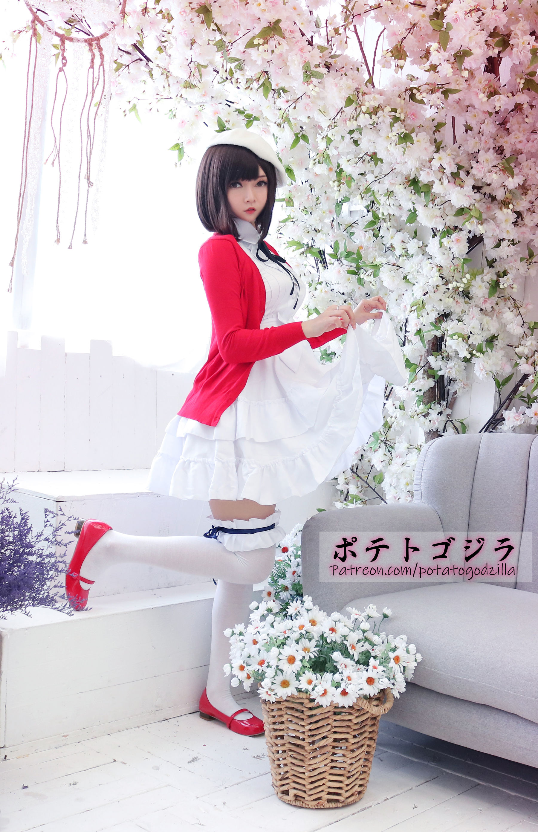 Coser小姐姐Potato Godzilla – Megumi Kato [28P] - 秀人网免费无水印在线套图写真