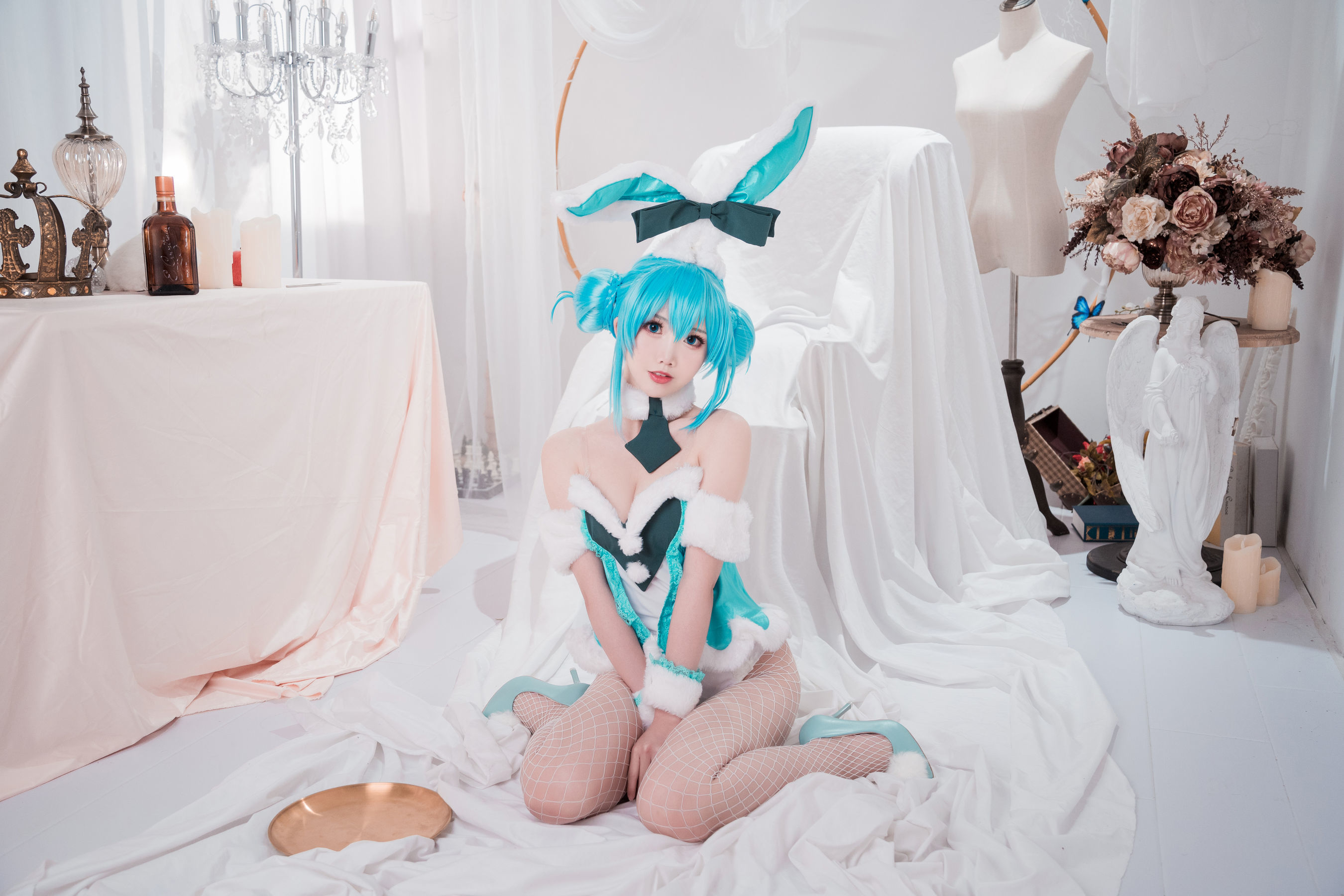 可爱人气Coser面饼仙儿 – 初音兔女郎 [17P] - 秀人网免费无水印在线套图写真