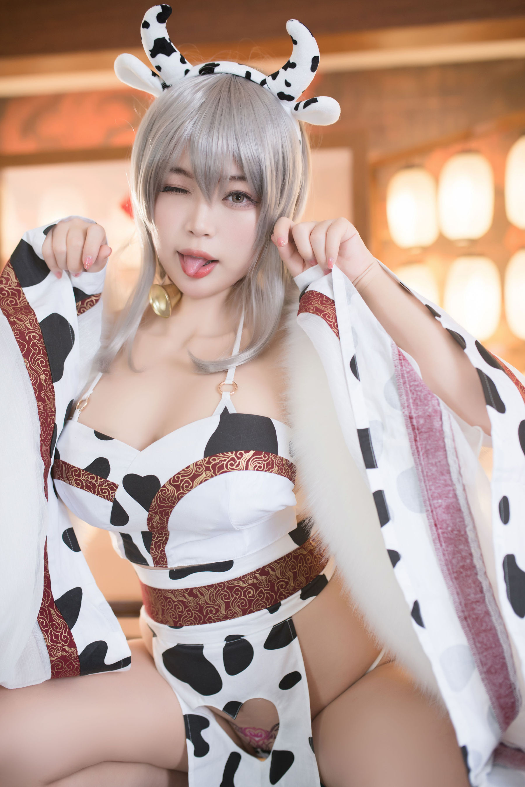 萌系小姐姐-白烨- – 色牛牛 [75P] - 秀人网免费无水印在线套图写真