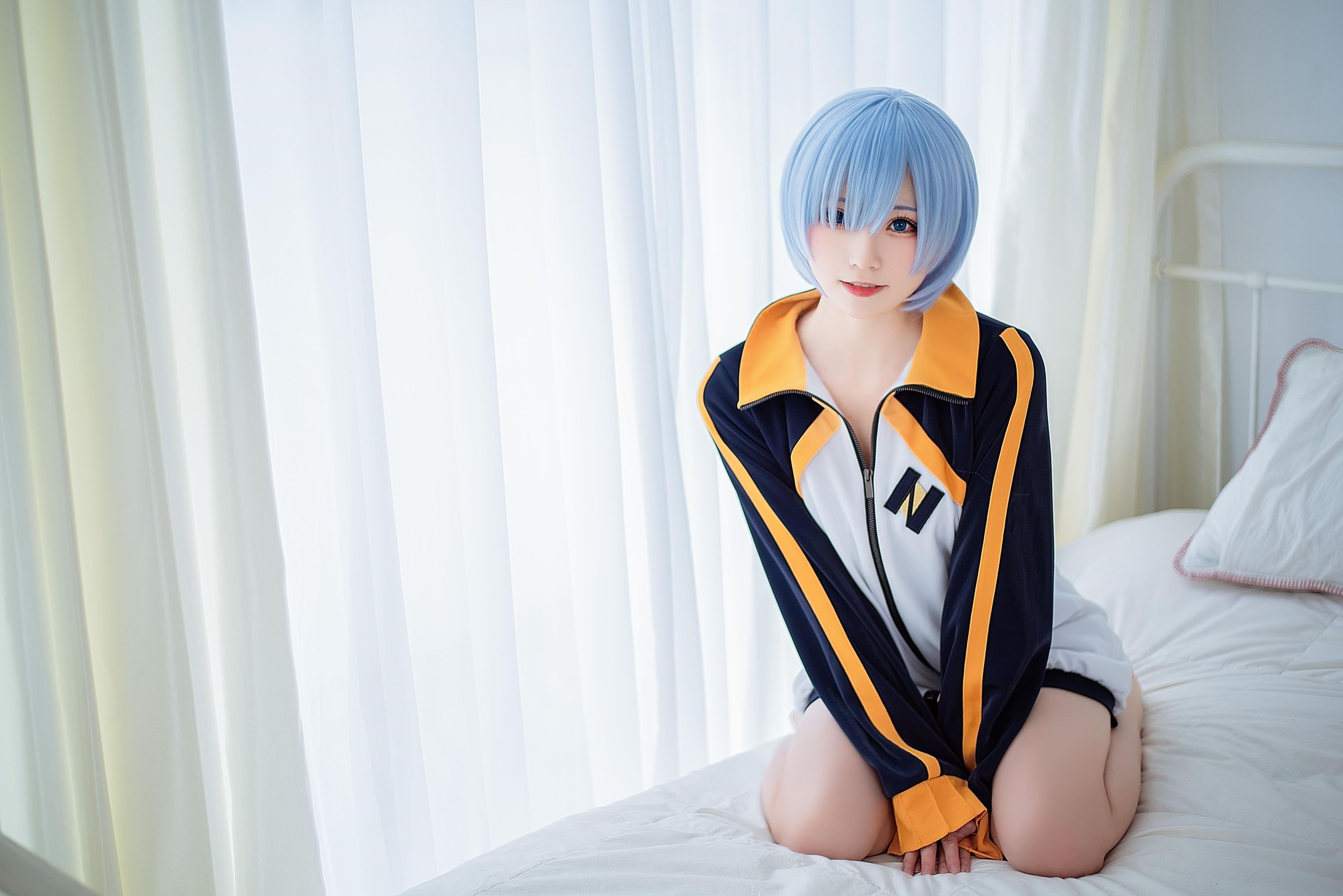 动漫博主Kitaro_绮太郎 – 蕾姆运动服 [18P] - 秀人网免费无水印在线套图写真