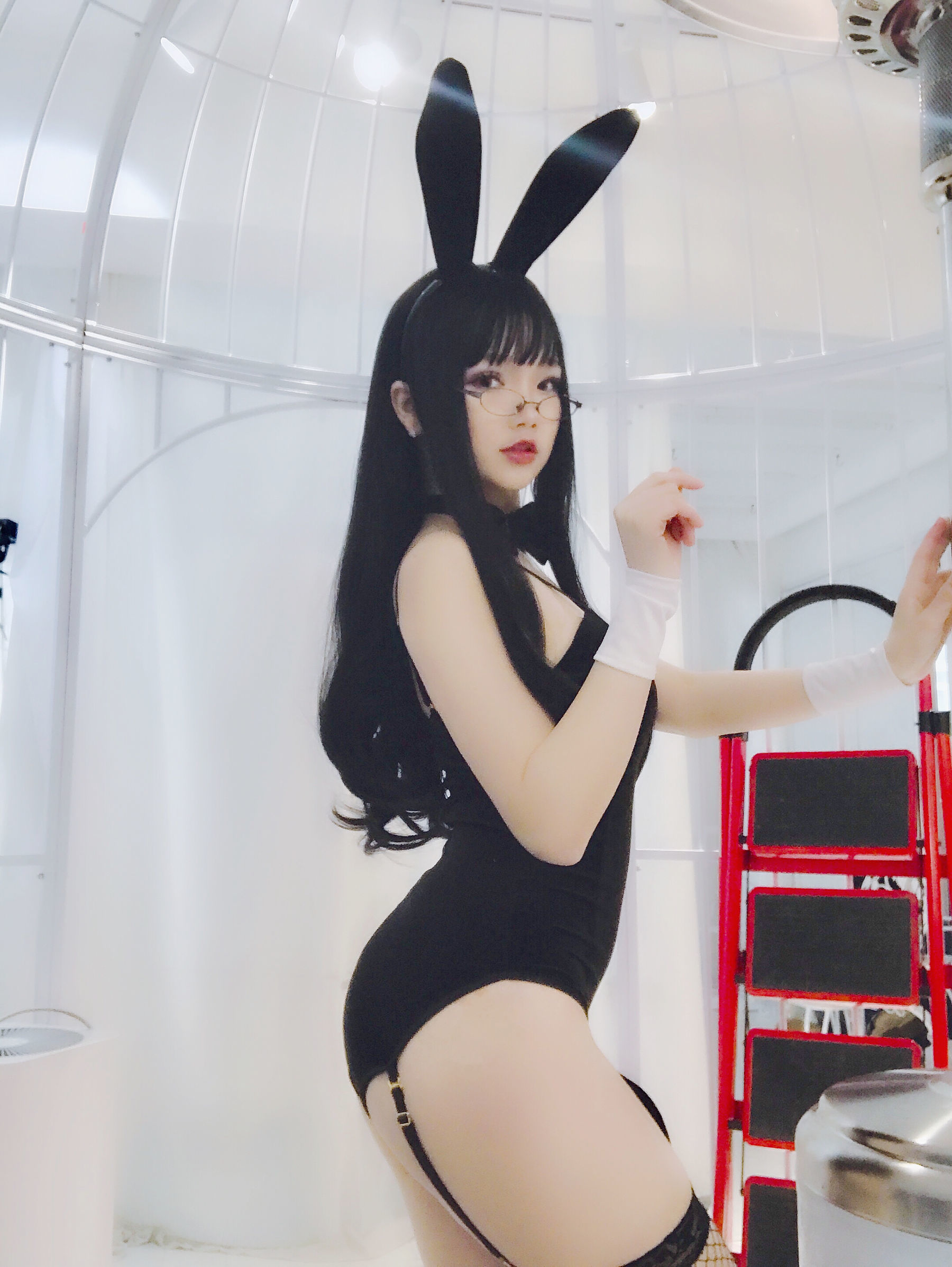 动漫博主雪晴Astra 眼镜兔子扮演 [24P] - 秀人网免费无水印在线套图写真