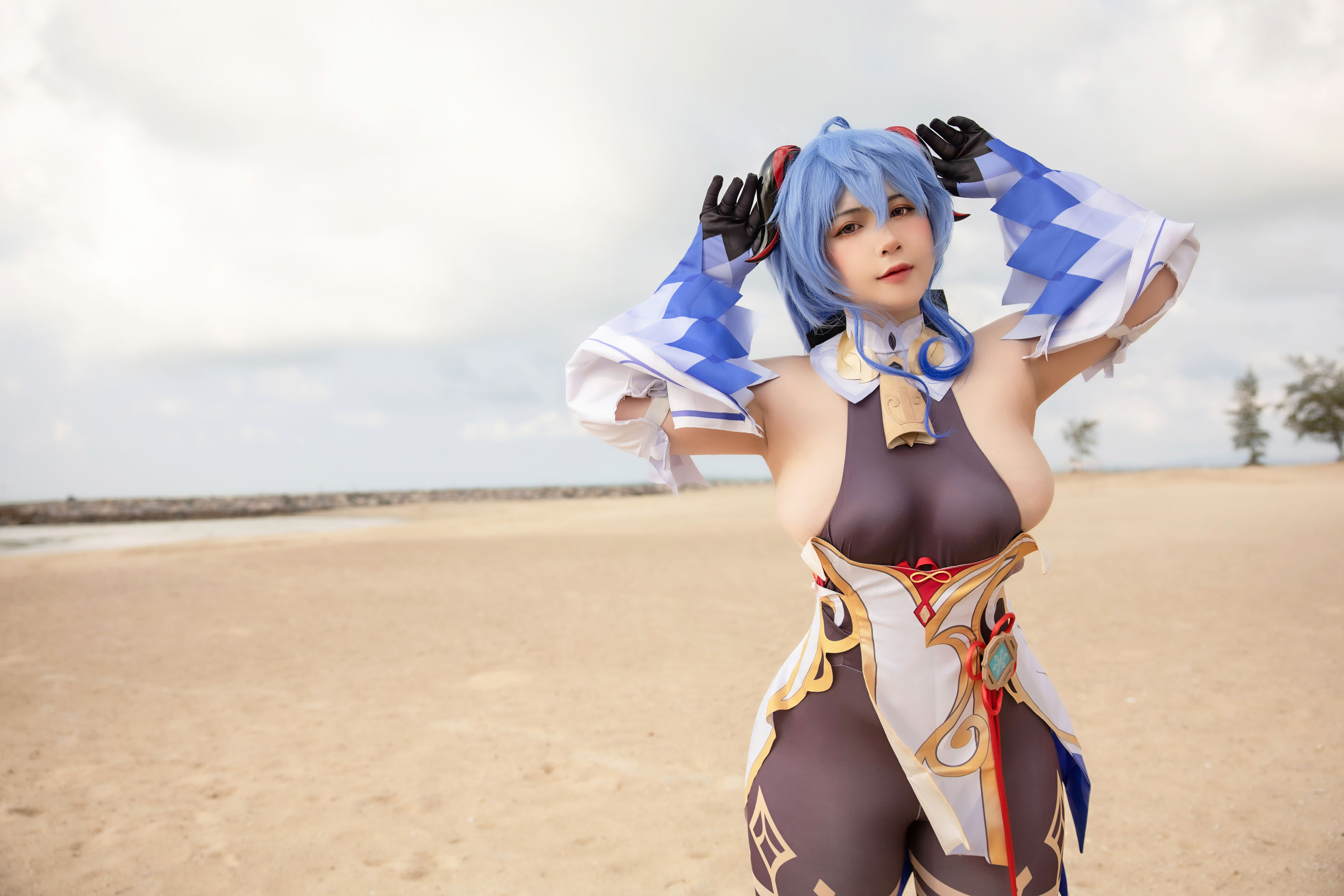 Uy Uy – Ganyu [22P] - 秀人网免费无水印在线套图写真