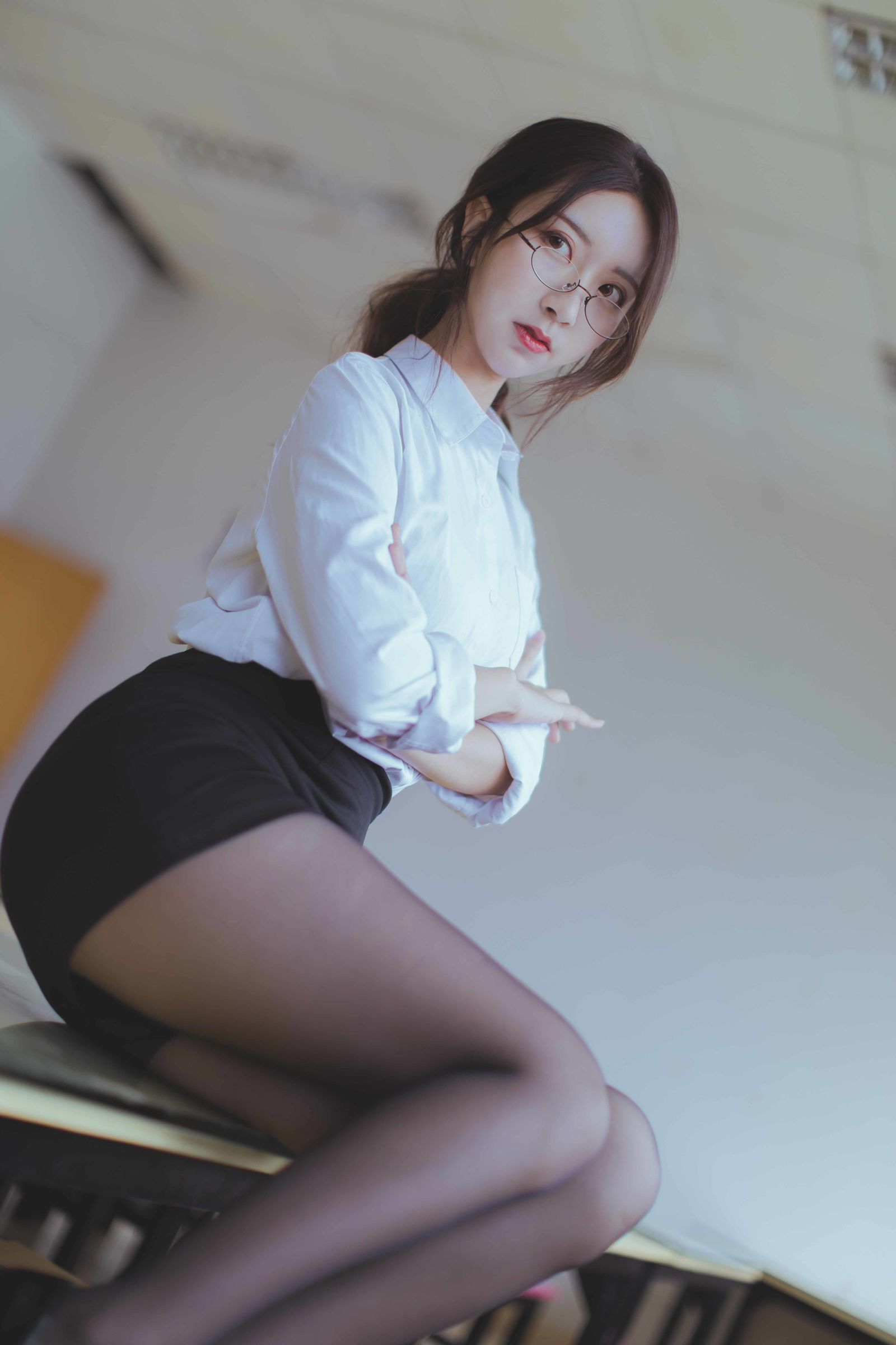 [萝莉COS] 黑川 – 黑丝教师 [43P] - 秀人网免费无水印在线套图写真