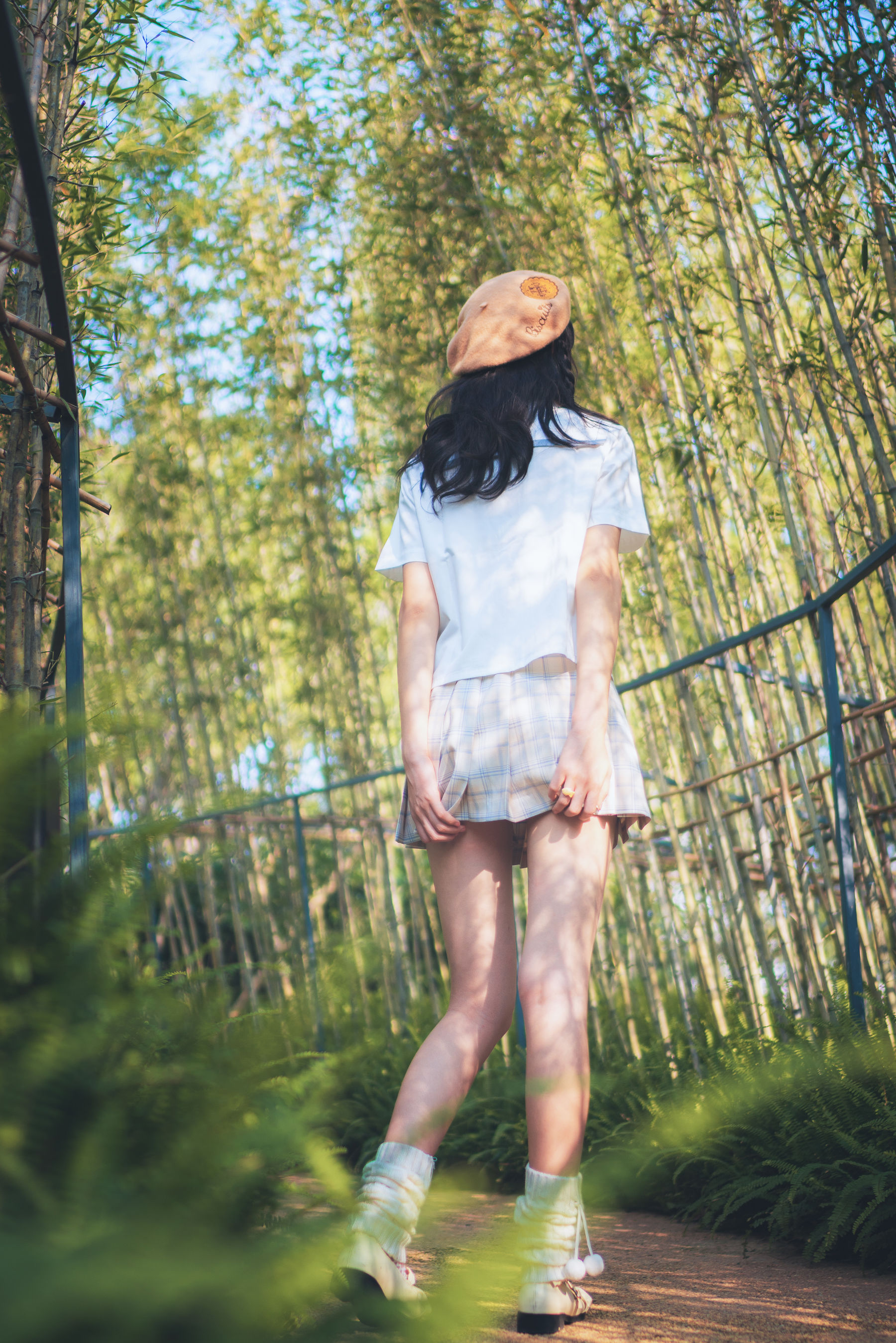 清纯妹子西瓜 白云森林 [39P] - 秀人网免费无水印在线套图写真