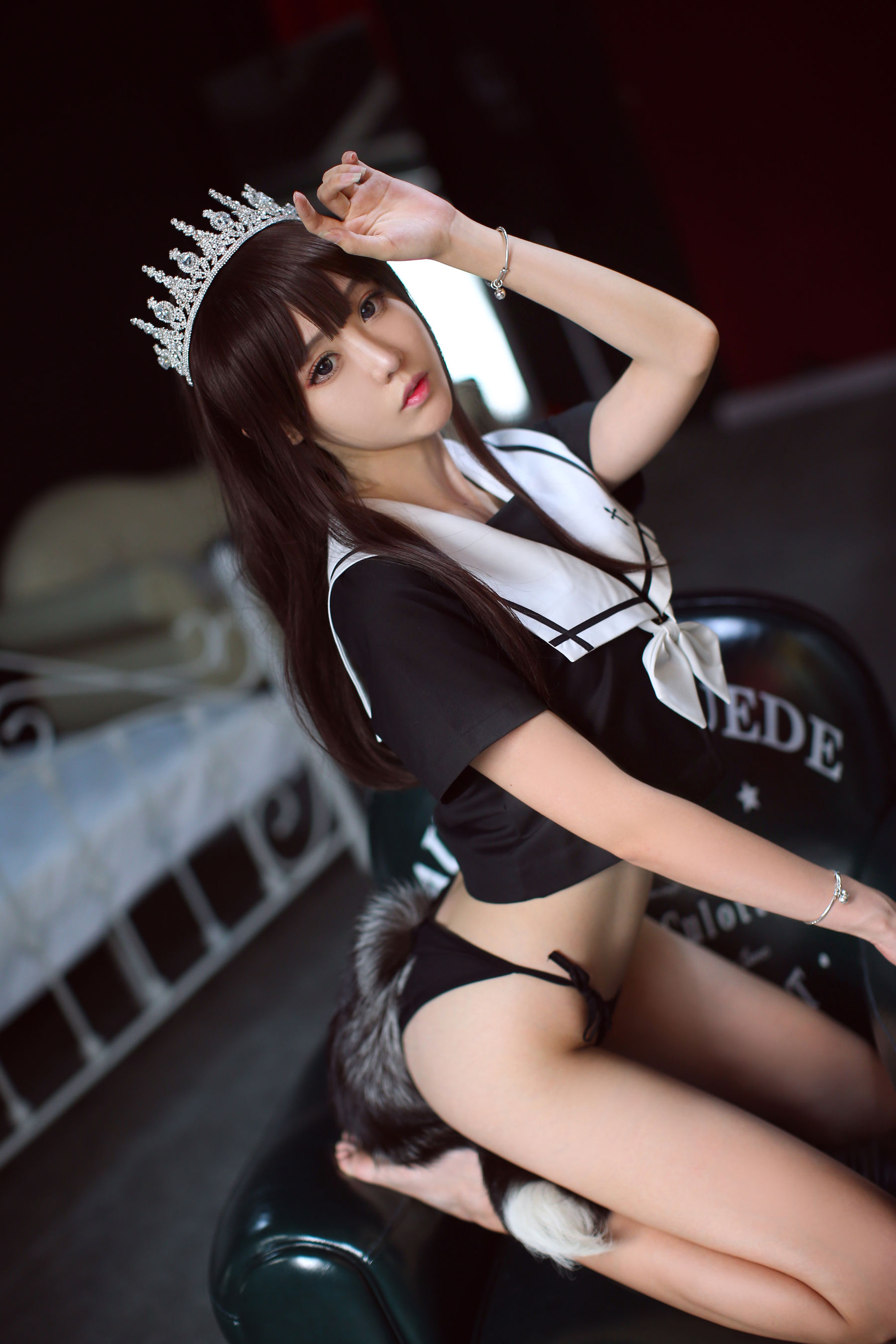 斗鱼主播采妮么么 – 皇冠 [16P] - 秀人网免费无水印在线套图写真