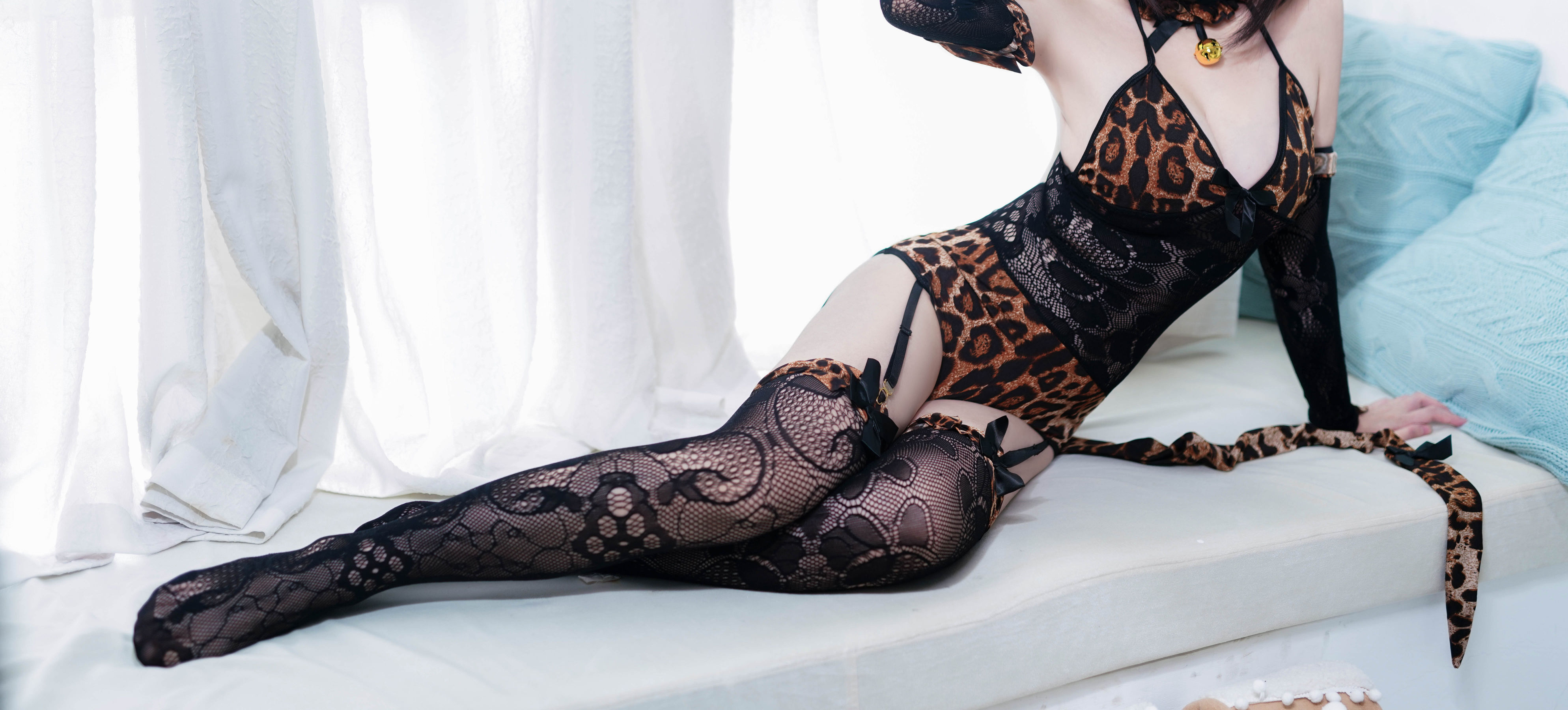 动漫博主恩田直幸 – 小豹纹 [49P] - 秀人网免费无水印在线套图写真