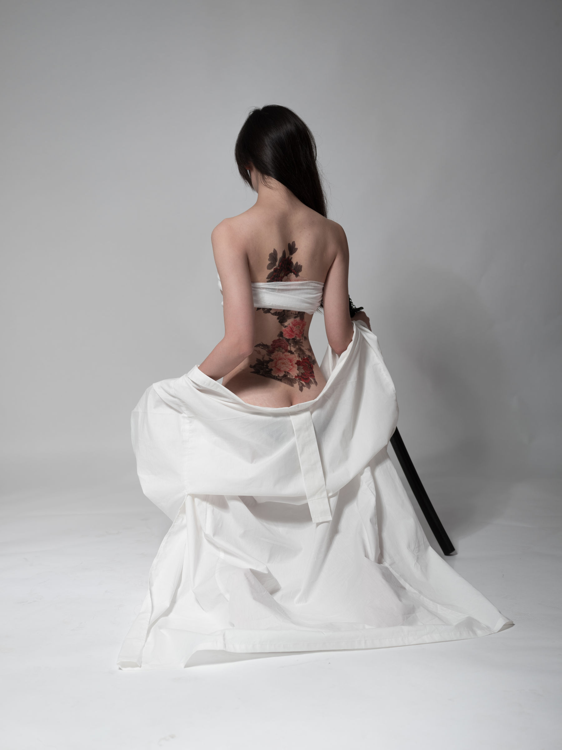 动漫博主爱老师_PhD – 束缚 [31P] - 秀人网免费无水印在线套图写真