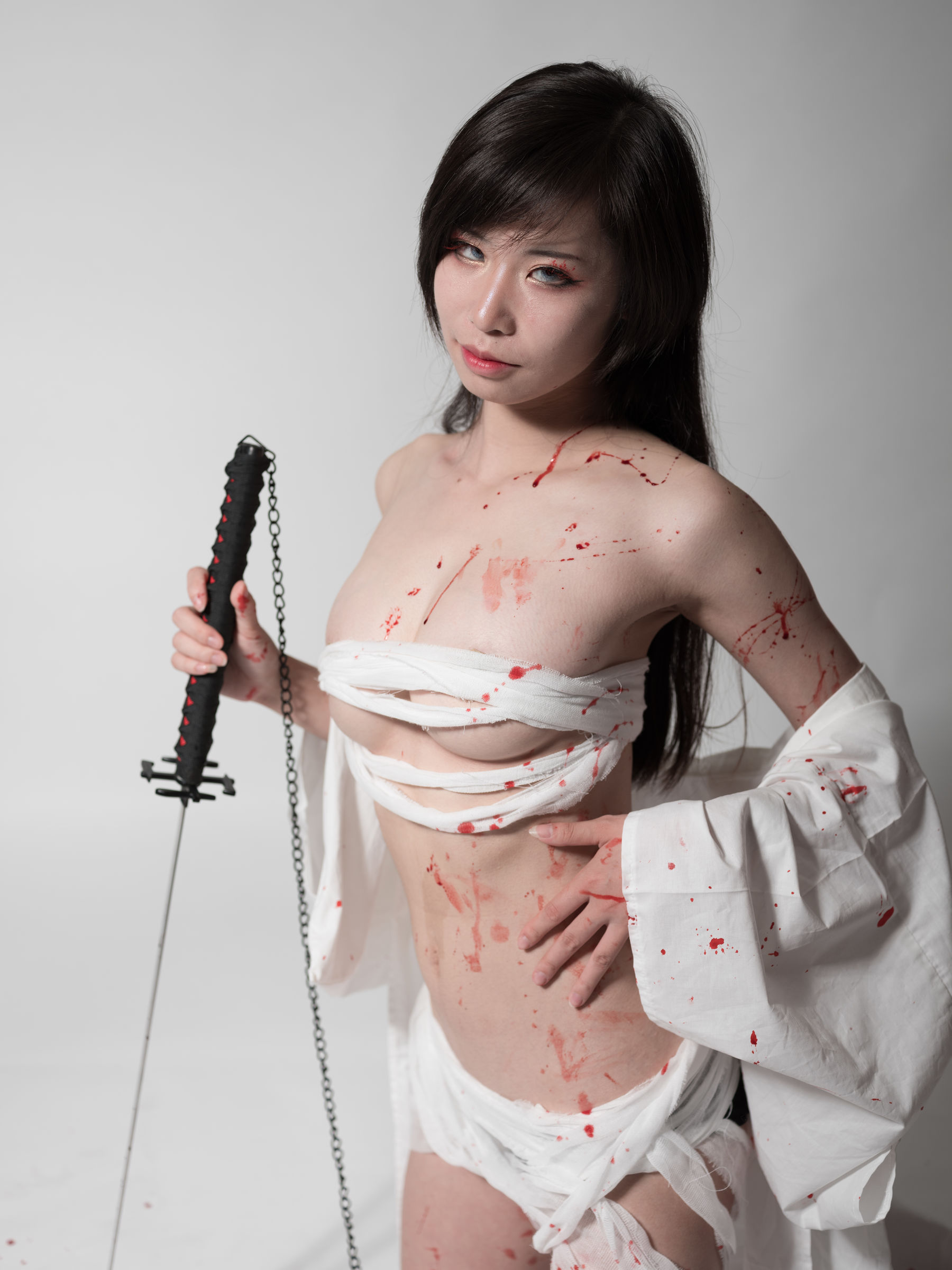 动漫博主爱老师_PhD – 束缚 [31P] - 秀人网免费无水印在线套图写真