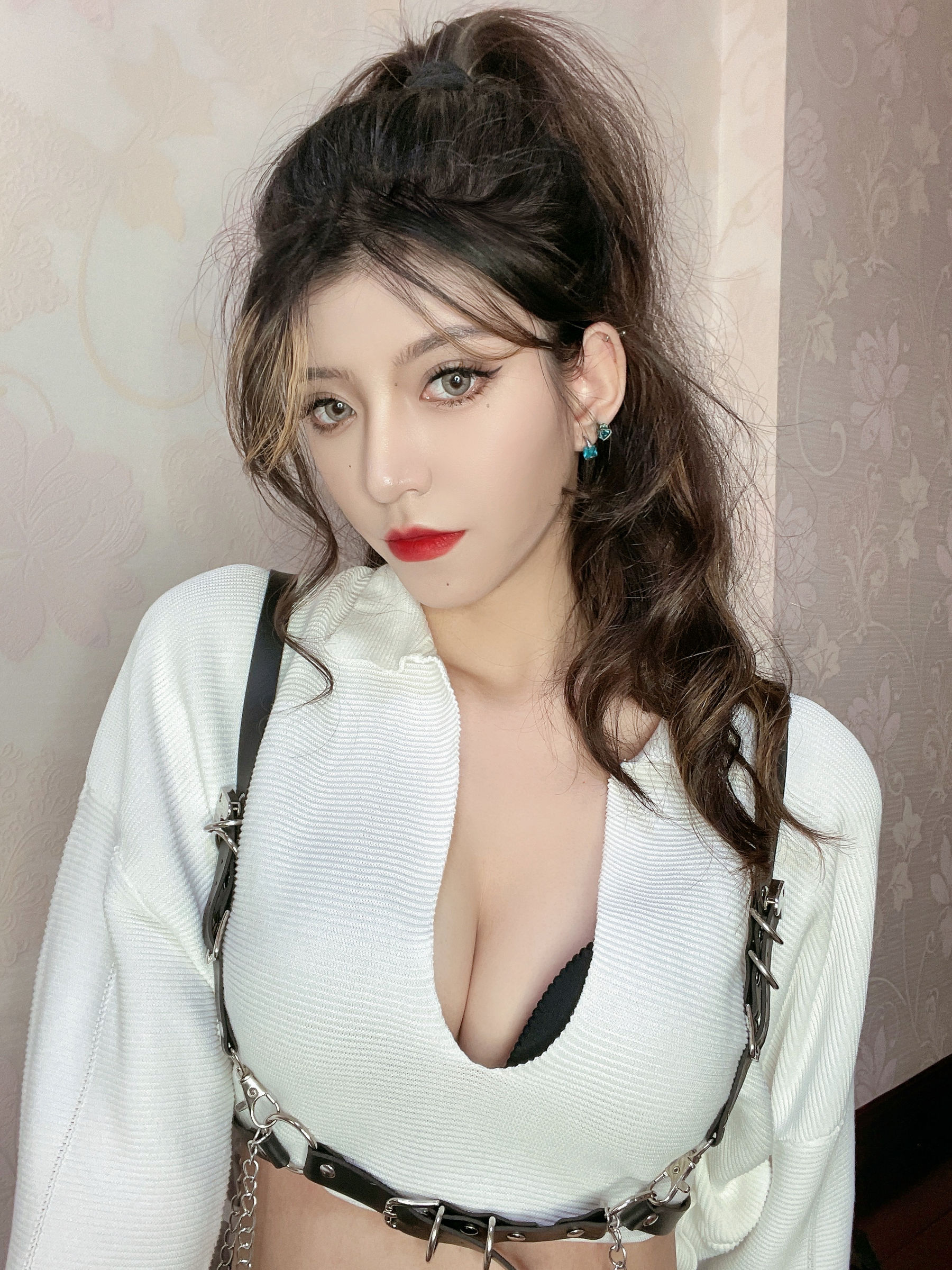 Coser__KETTOE – 黑丝 [23P] - 秀人网免费无水印在线套图写真