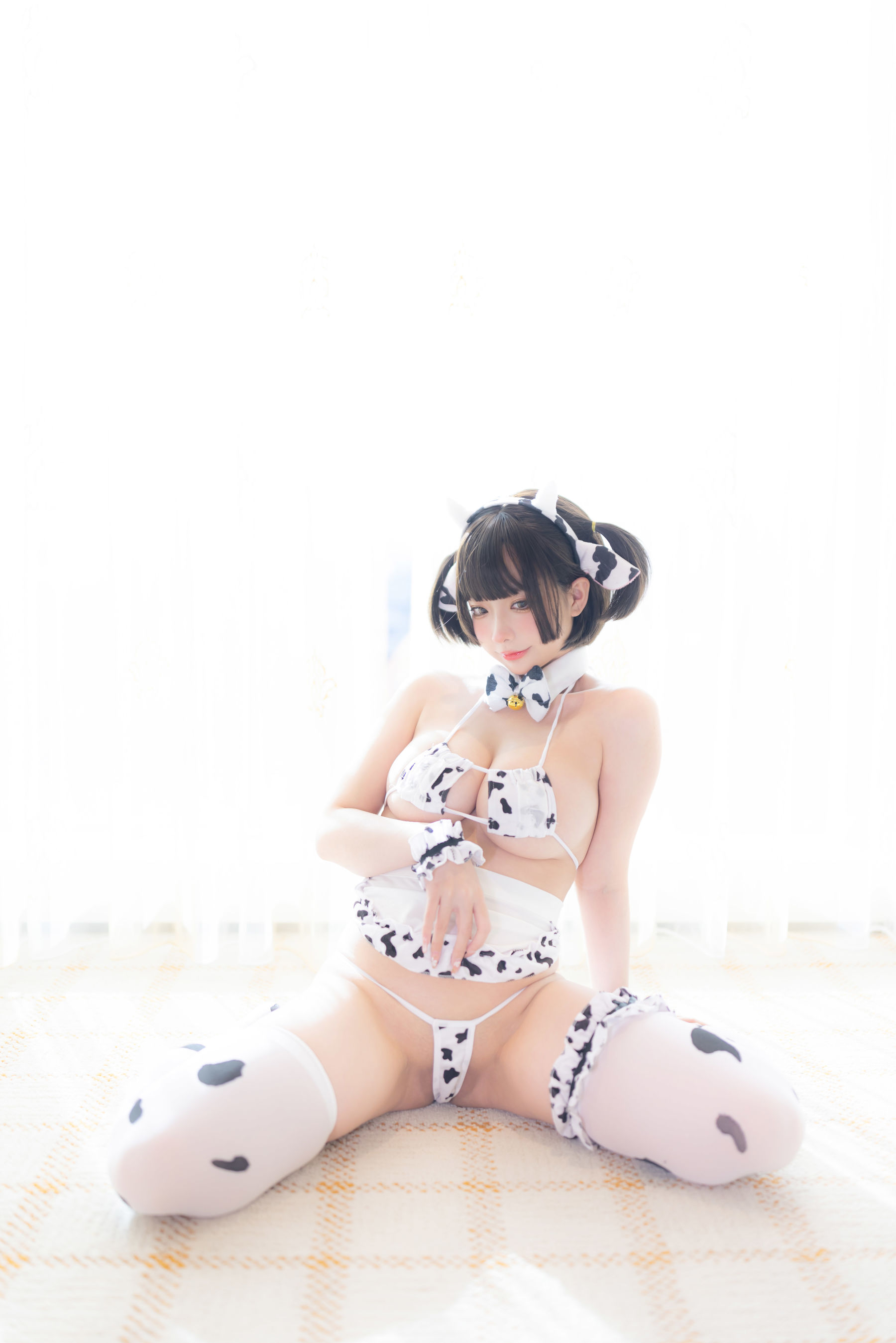 wendydydydy_酱油 – 奶牛女仆 [18P] - 秀人网免费无水印在线套图写真