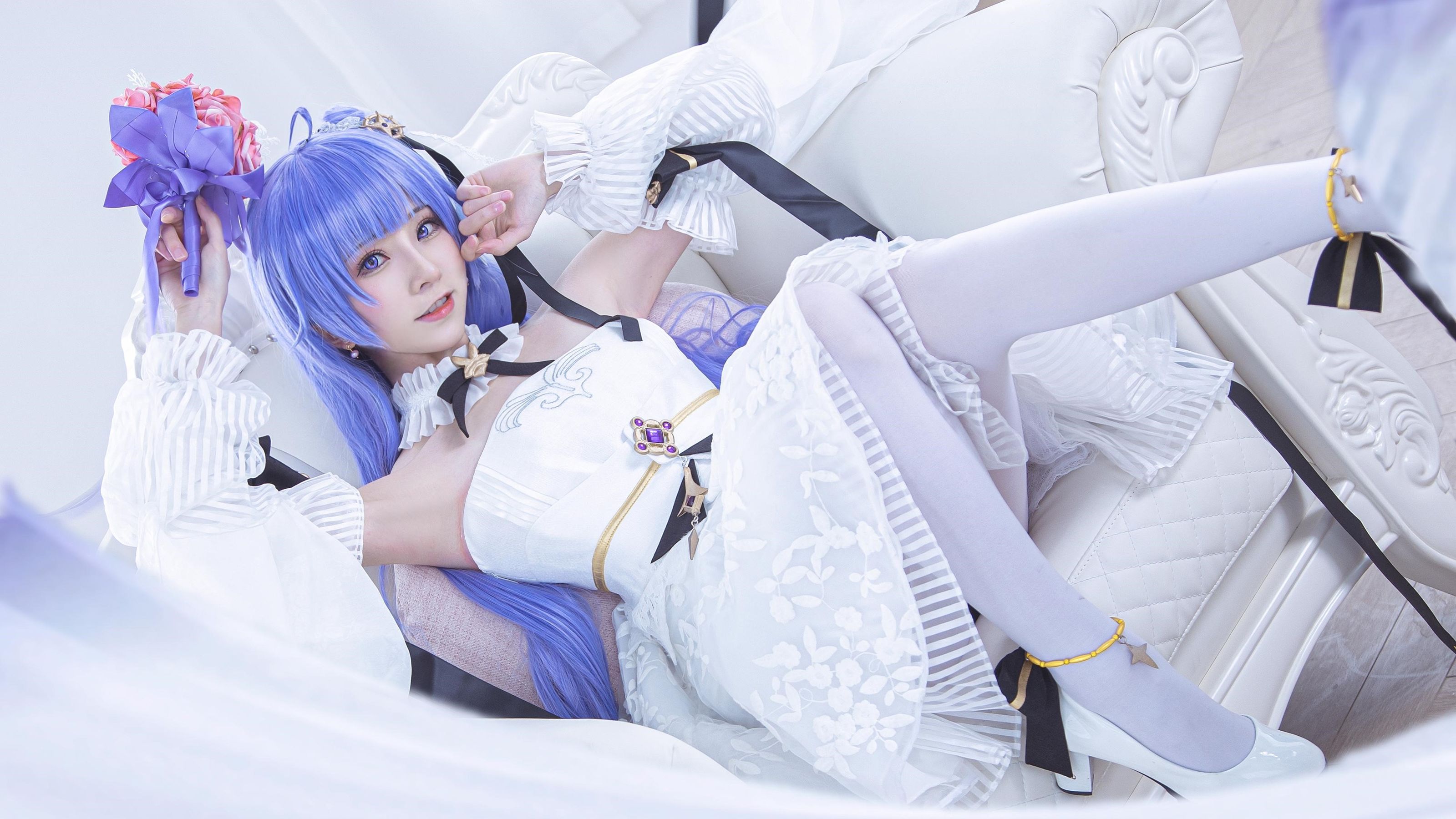 动漫博主Kitaro_绮太郎 – 独角兽 [12P] - 秀人网免费无水印在线套图写真