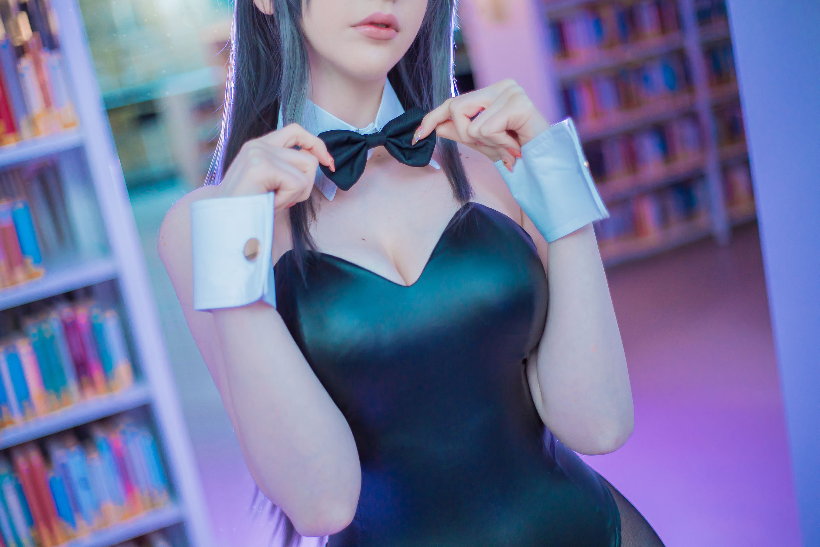 国外美女SayaTheFox – 麻衣学姐 [14P] - 秀人网免费无水印在线套图写真