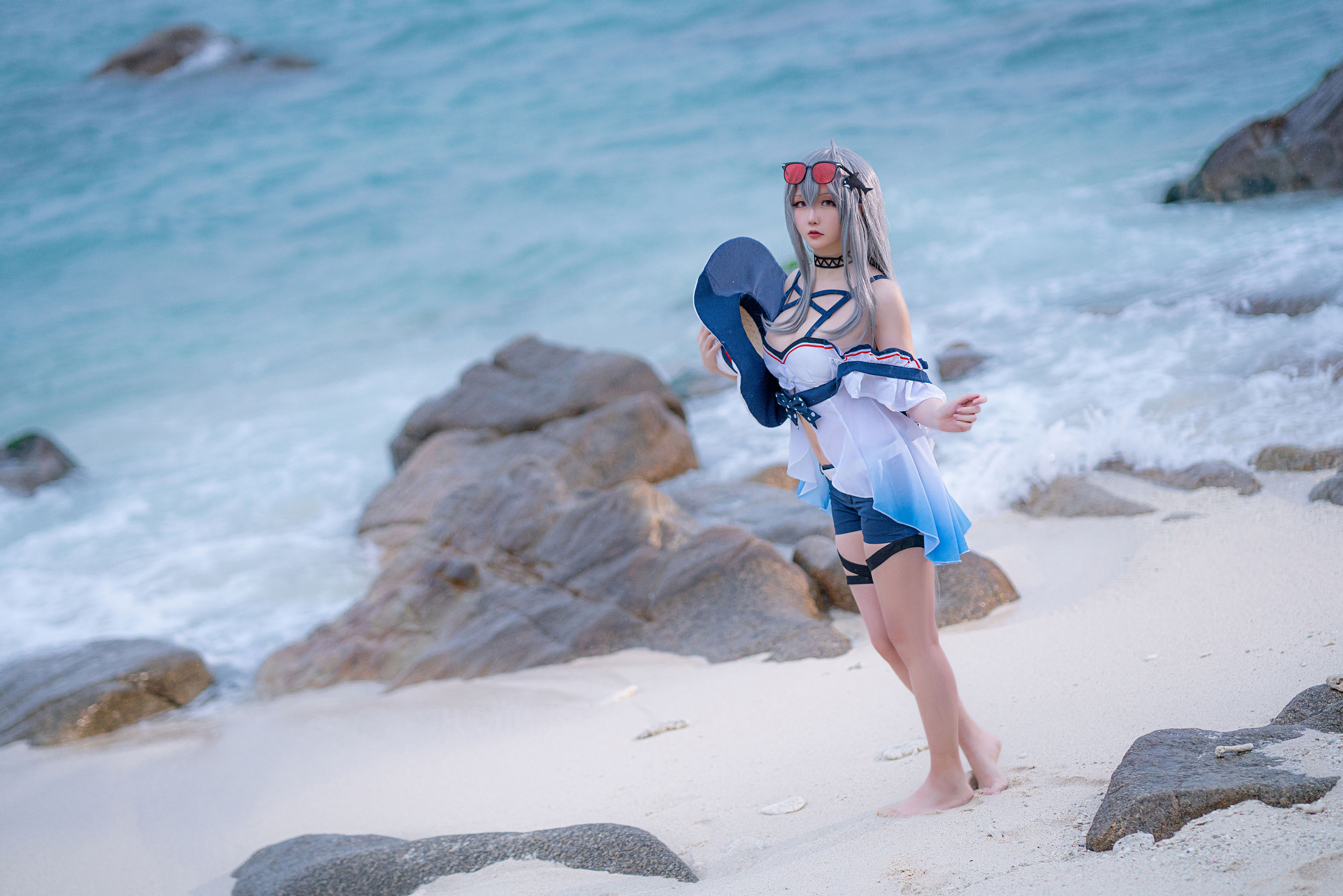 Coser小姐姐星之迟迟 – 明日方舟《斯卡蒂》 [20P] - 秀人网免费无水印在线套图写真