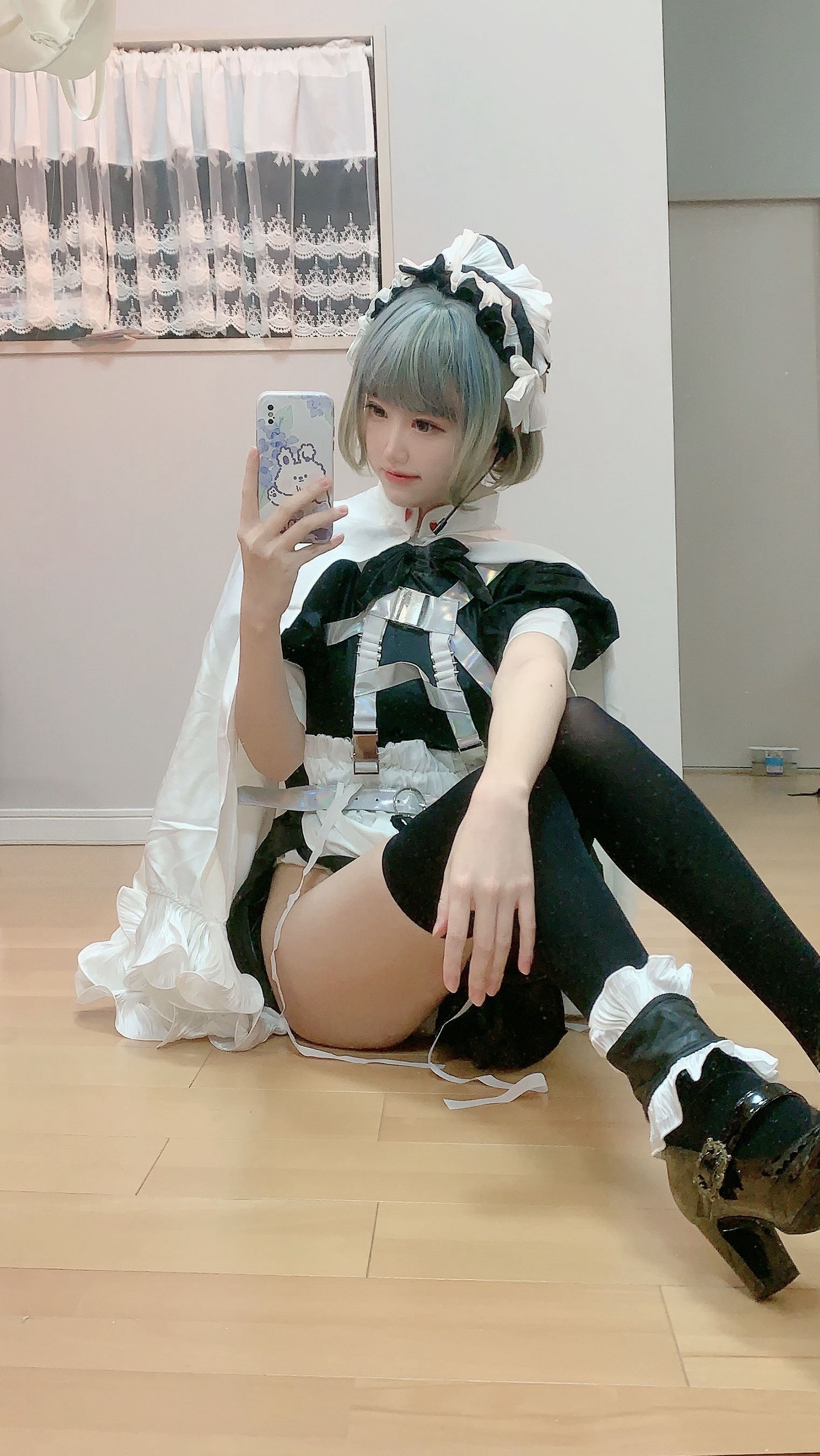 千阳(ちよ) – 武装仆 [11P] - 秀人网免费无水印在线套图写真