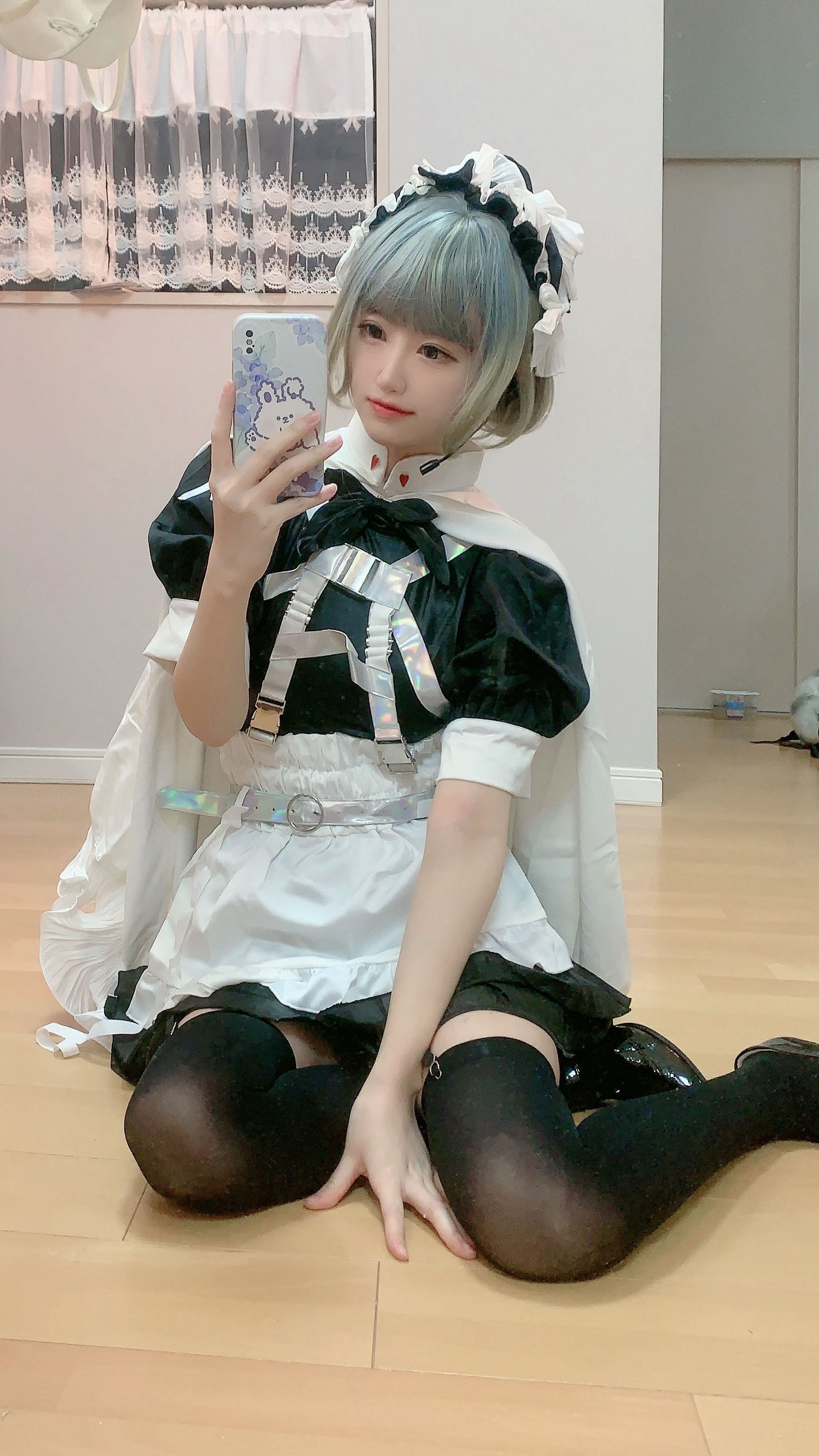 千阳(ちよ) – 武装仆 [11P] - 秀人网免费无水印在线套图写真