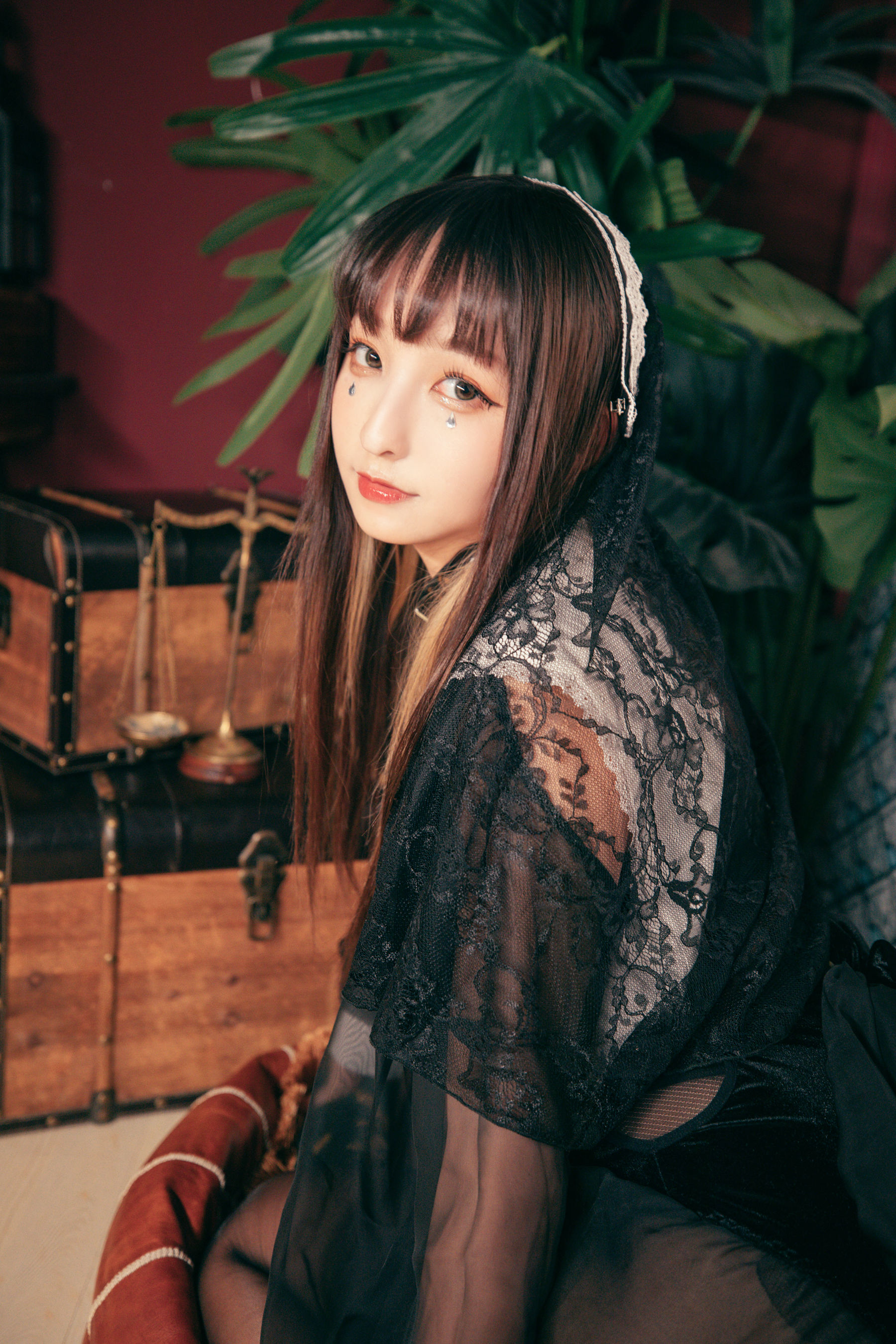 萝莉神楽板真冬 – 光の囁き-光の修女 [150P] - 秀人网免费无水印在线套图写真