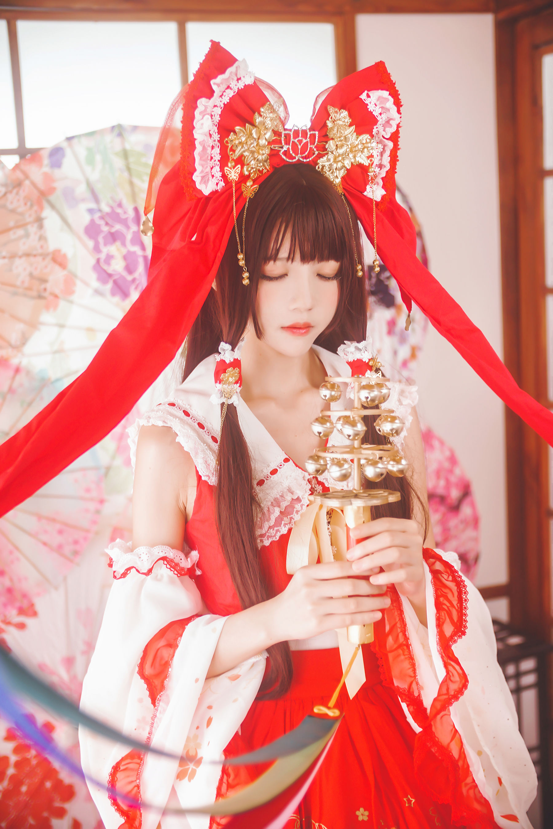[萝莉COS] 桜桃喵《灵梦 新年快乐》 [45P] - 秀人网免费无水印在线套图写真