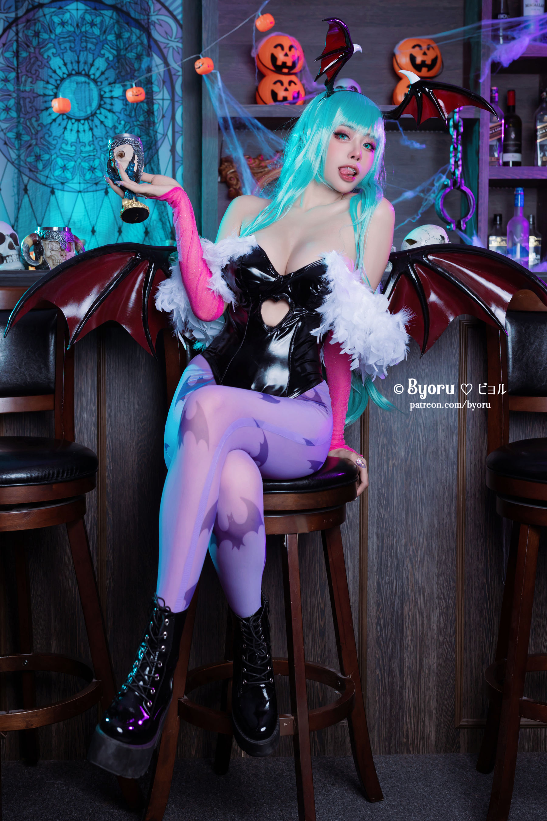 日本性感萝莉Byoru – Morrigan [32P] - 秀人网免费无水印在线套图写真