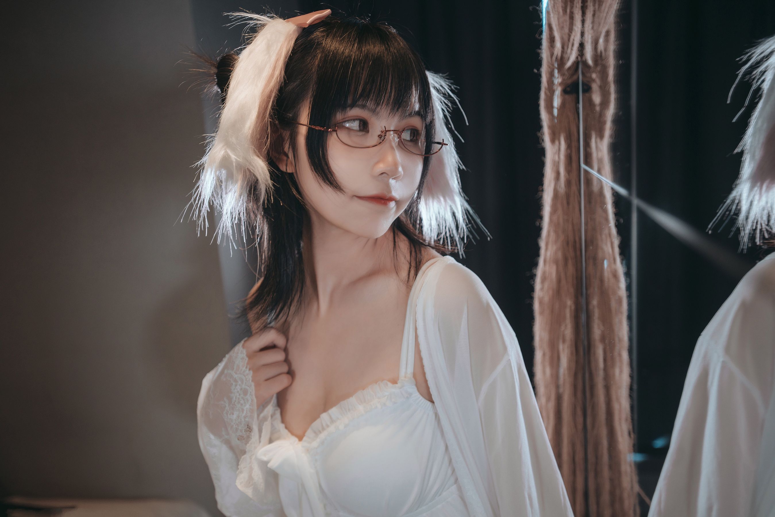 COSER美女逐月su 睡衣兔子 [28P] - 秀人网免费无水印在线套图写真