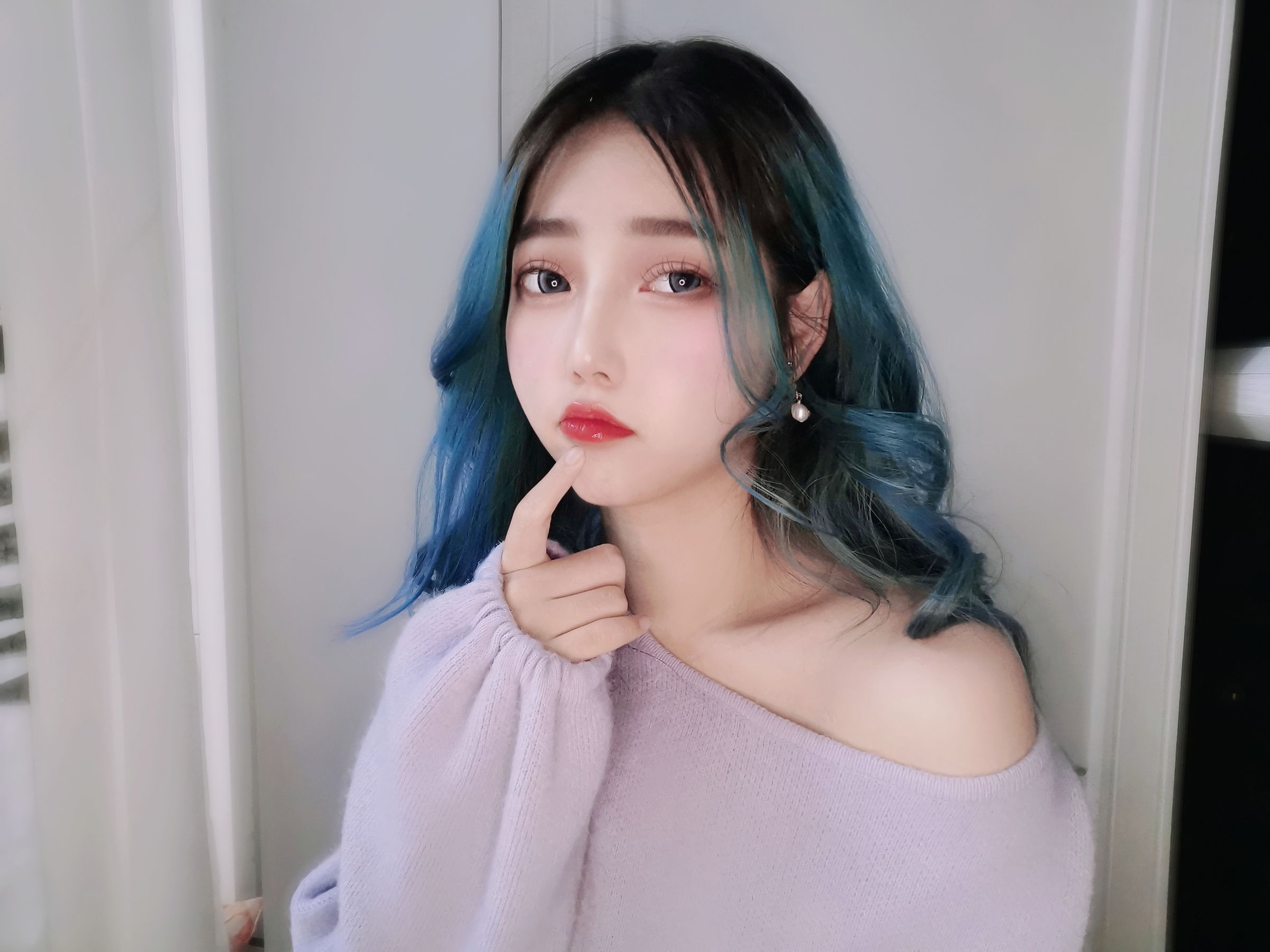 eloise软软 – 双拼丝袜 [36P] - 秀人网免费无水印在线套图写真